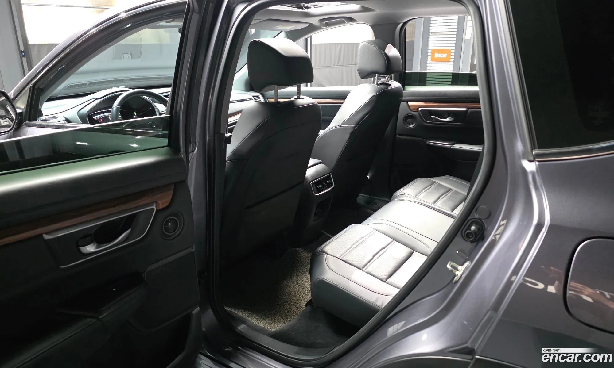 Honda CR-V 2019 5J6RW1870KL520403 — 28