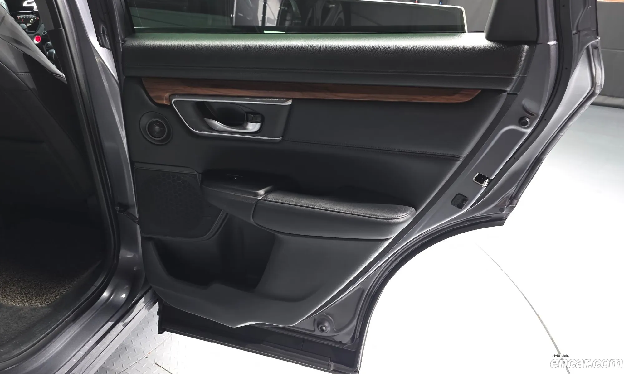 Honda CR-V 2019 5J6RW1870KL520403 — 14