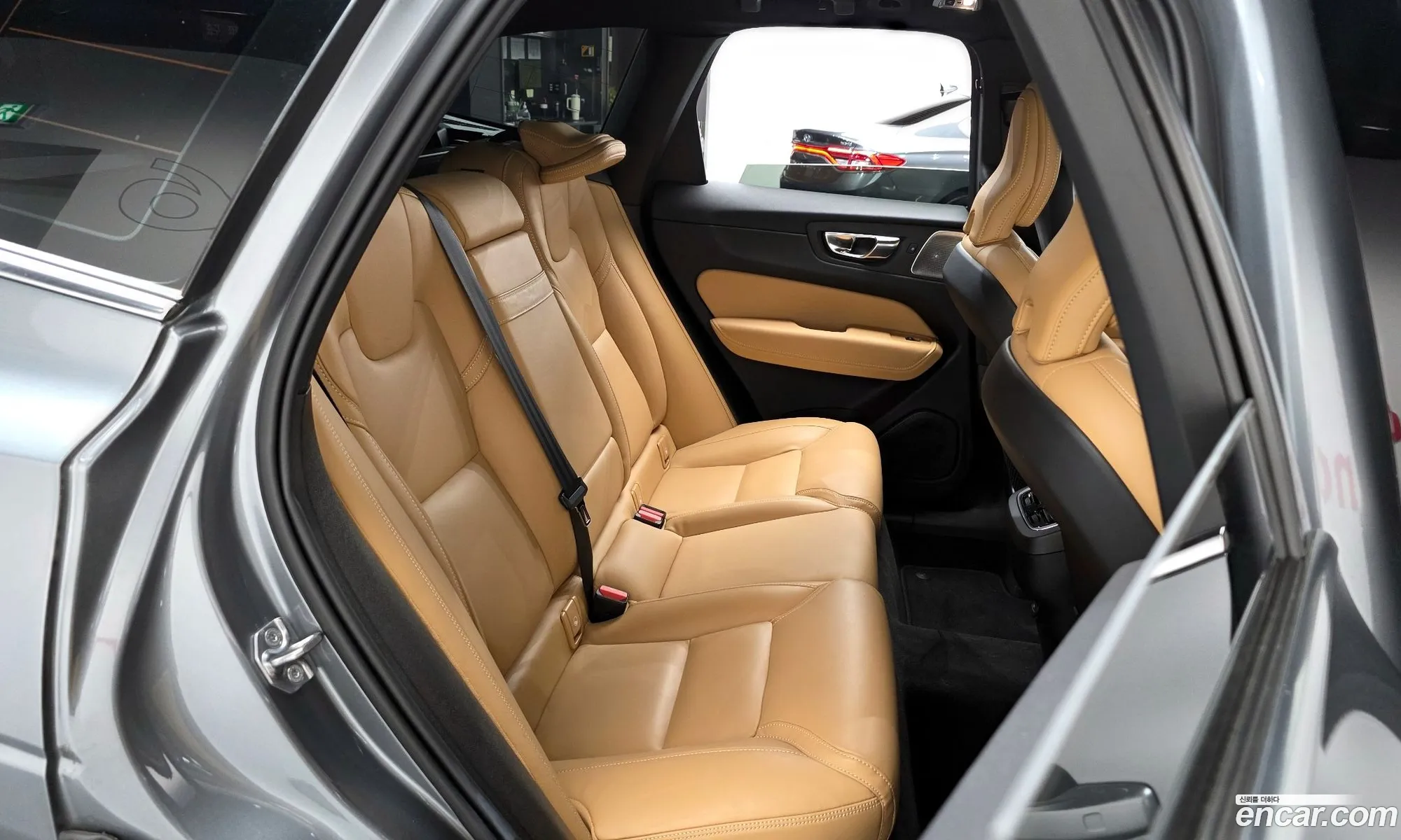 Volvo XC60 2021 YV1UZ062191818181 — 28