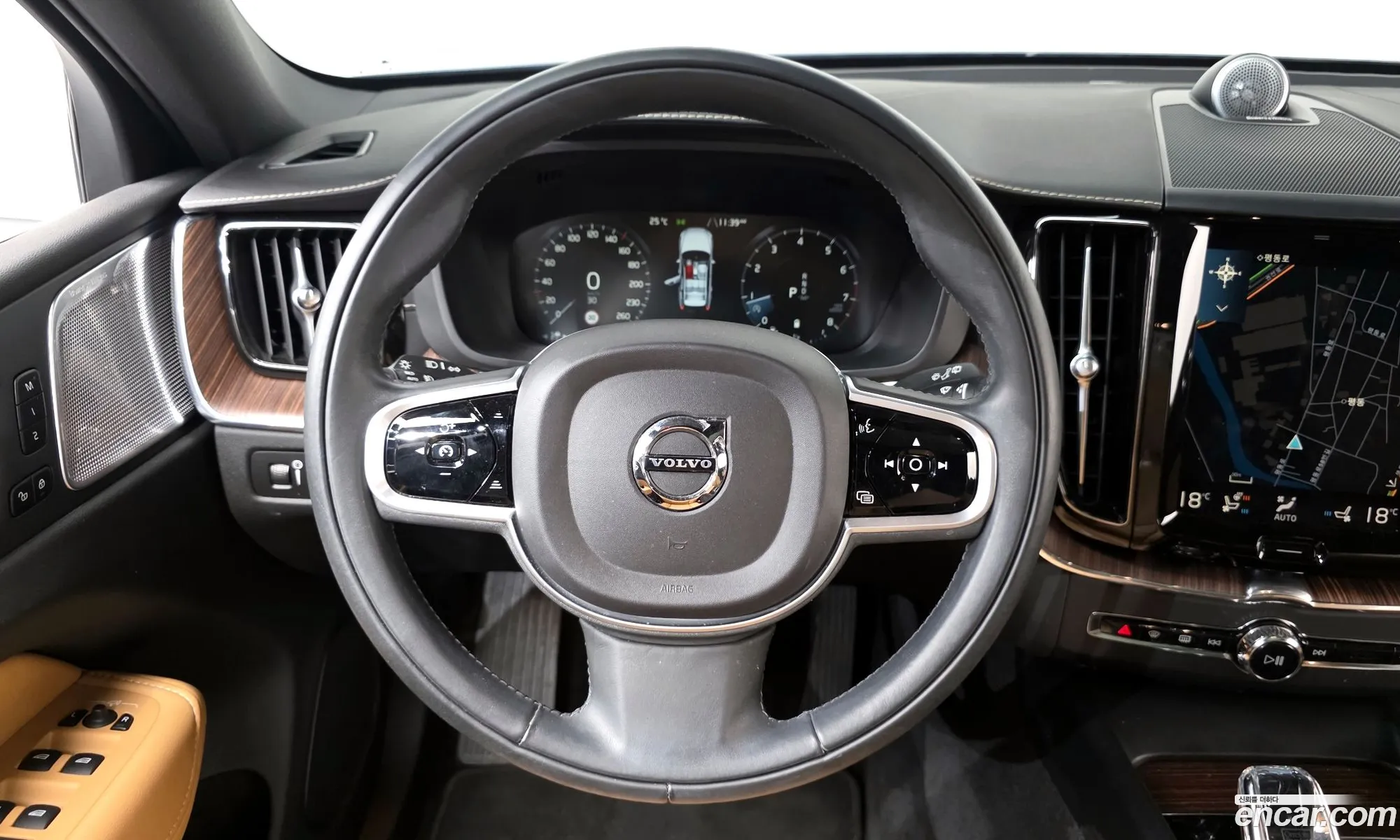 Volvo XC60 2021 YV1UZ062191818181 — 27
