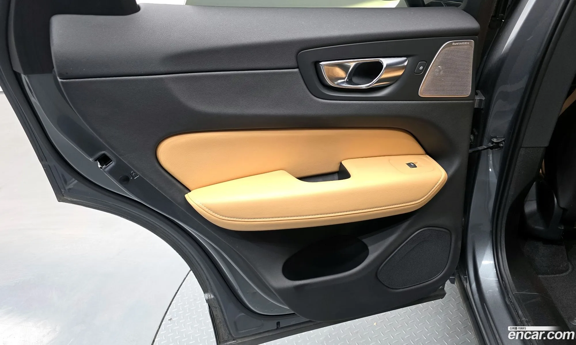 Volvo XC60 2021 YV1UZ062191818181 — 31