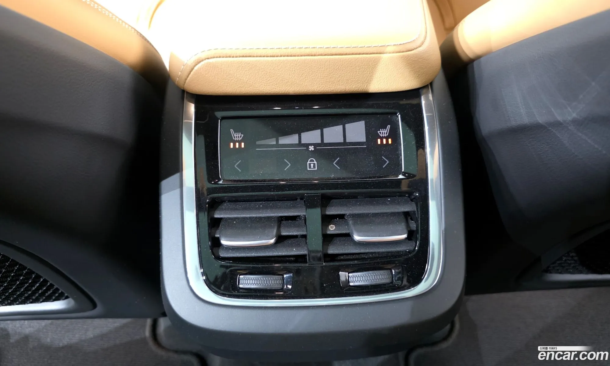 Volvo XC60 2021 YV1UZ062191818181 — 16