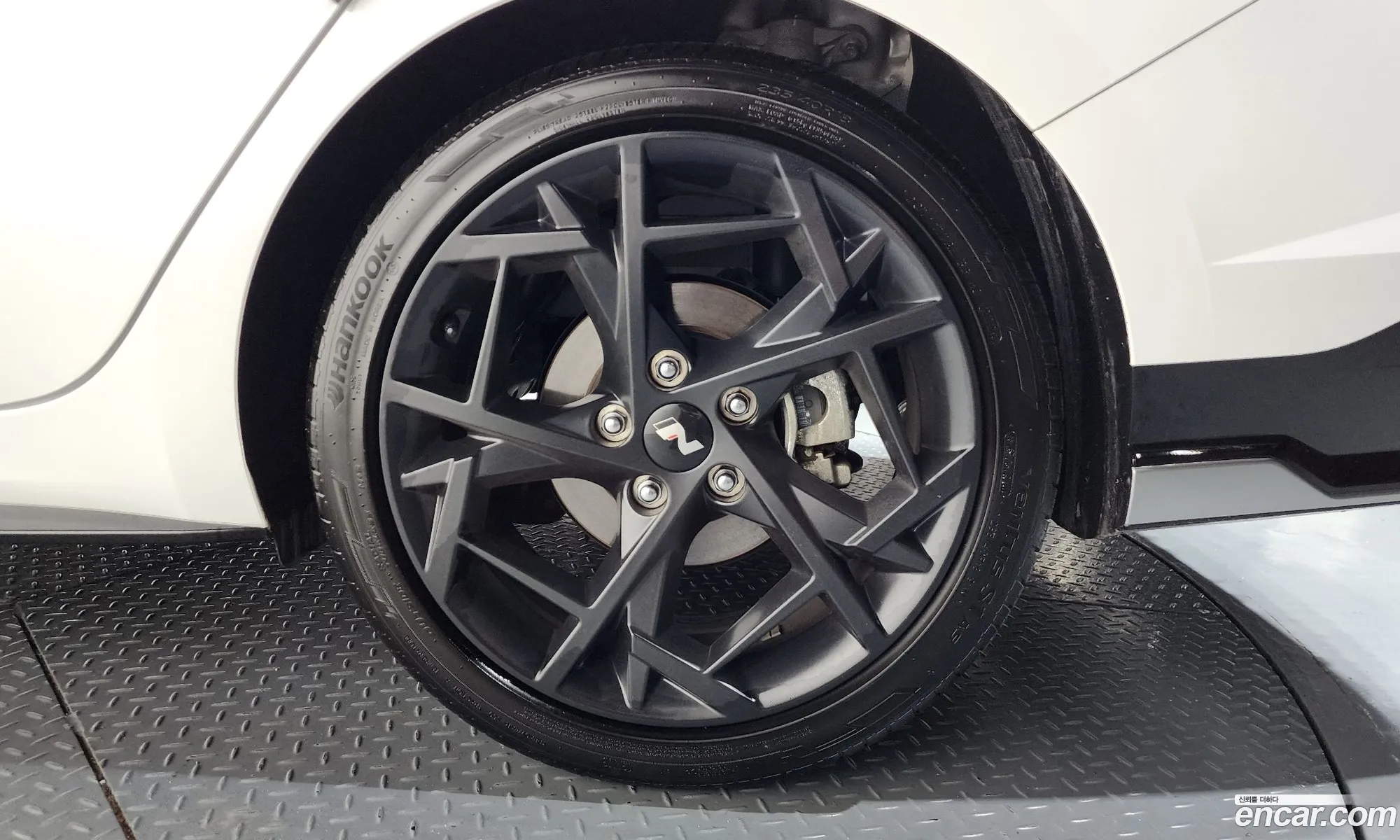 Hyundai Elantra 2024 — 5