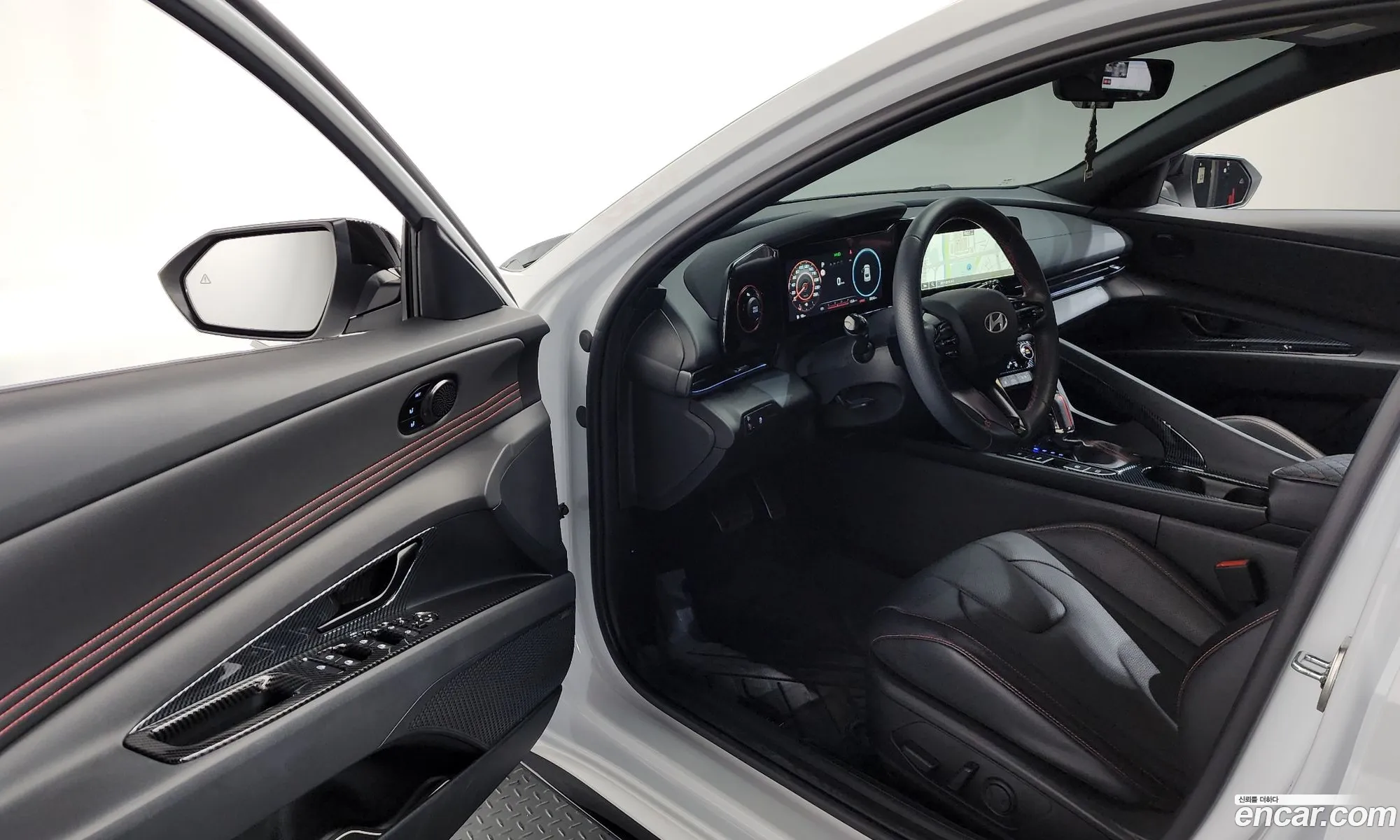 Hyundai Elantra 2024 — 29