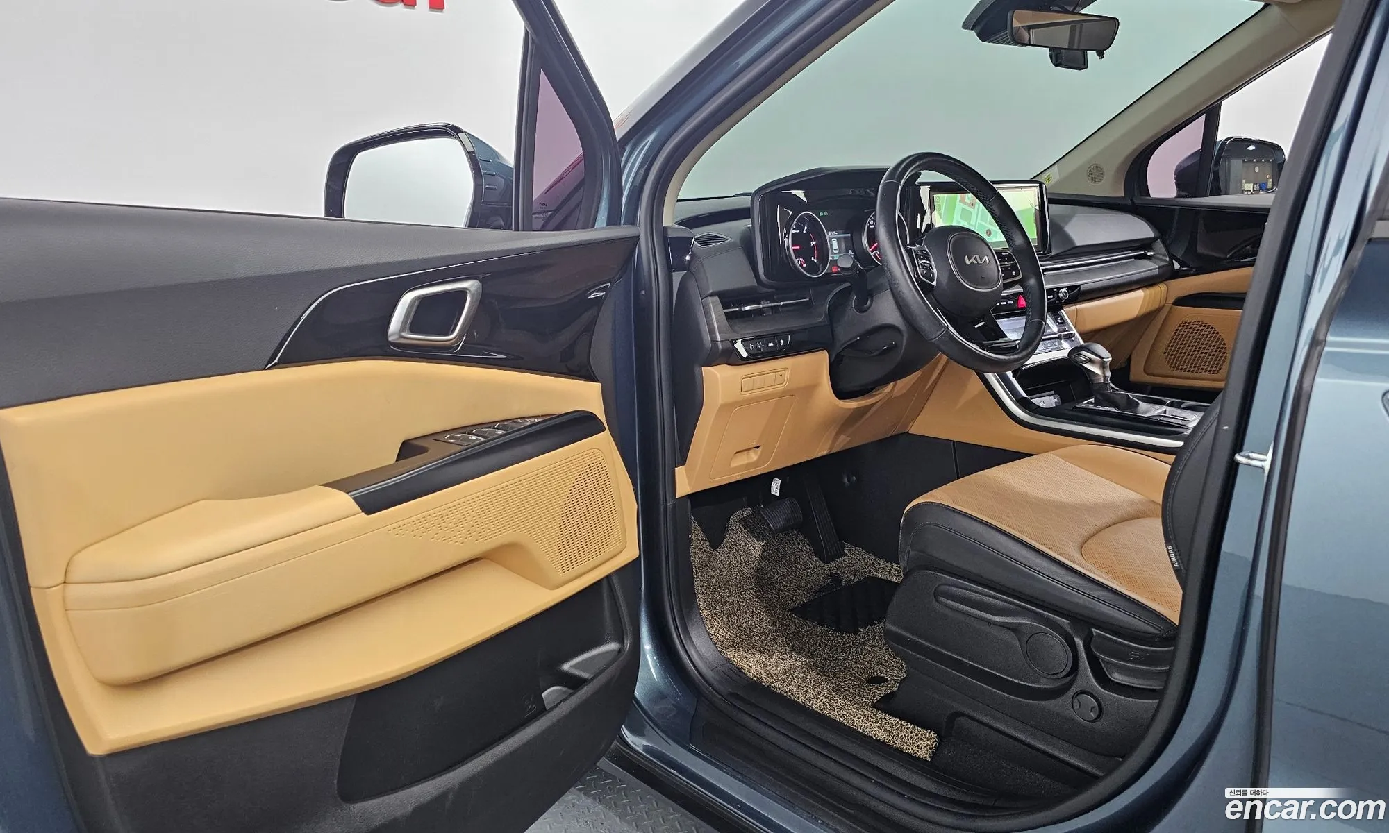 Kia Carnival 2022 — 32
