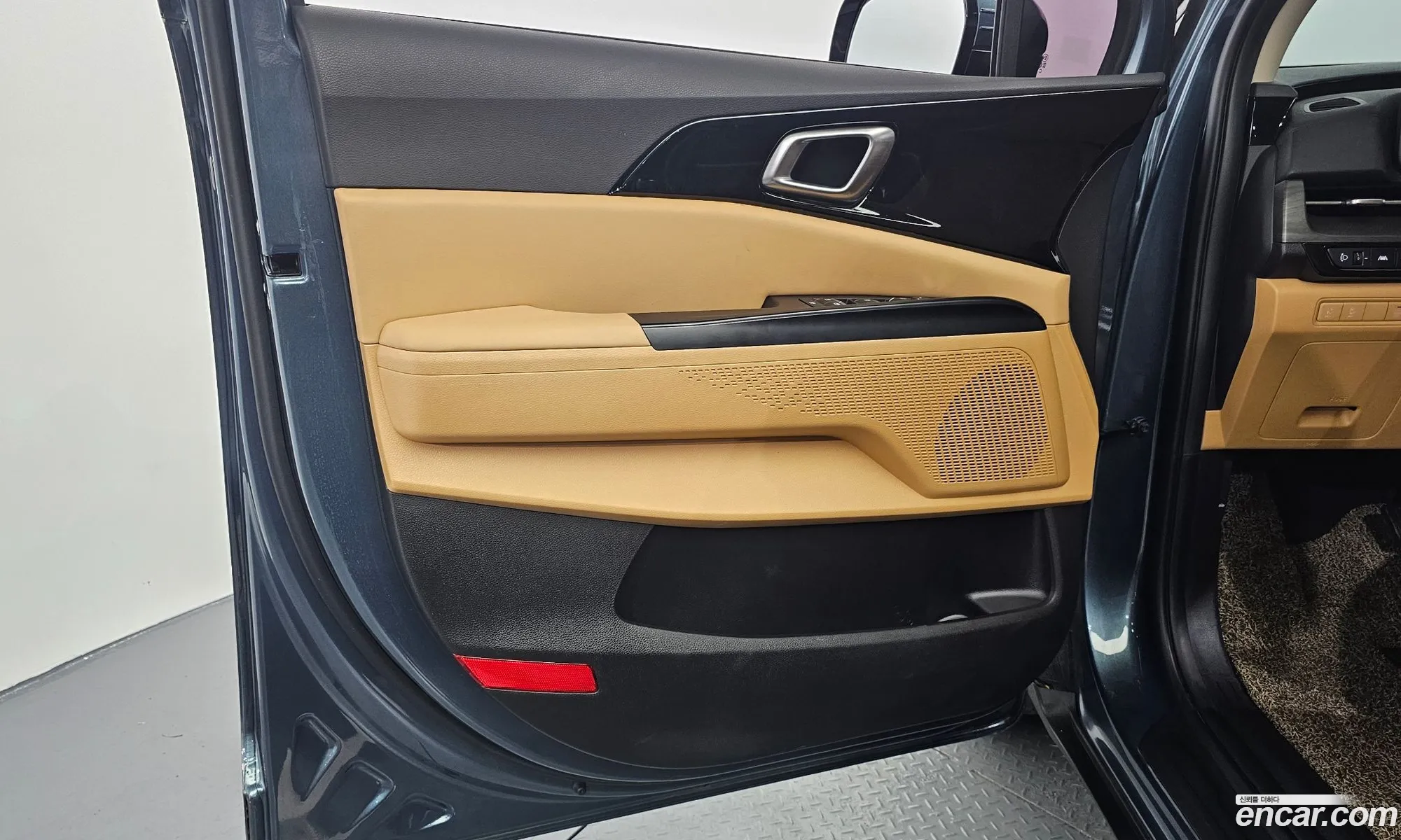 Kia Carnival 2022 — 3