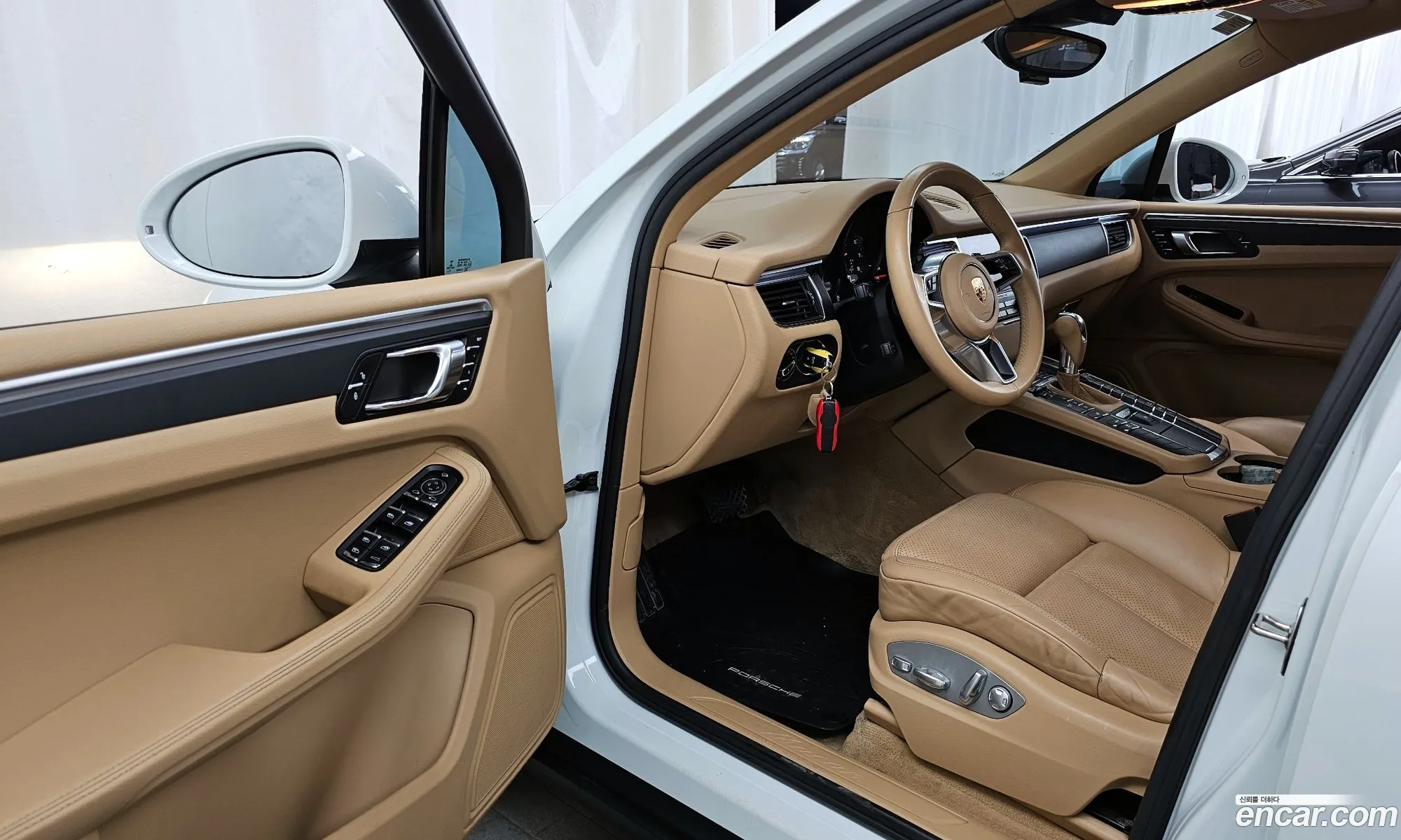 Porsche Macan 2017 — 15