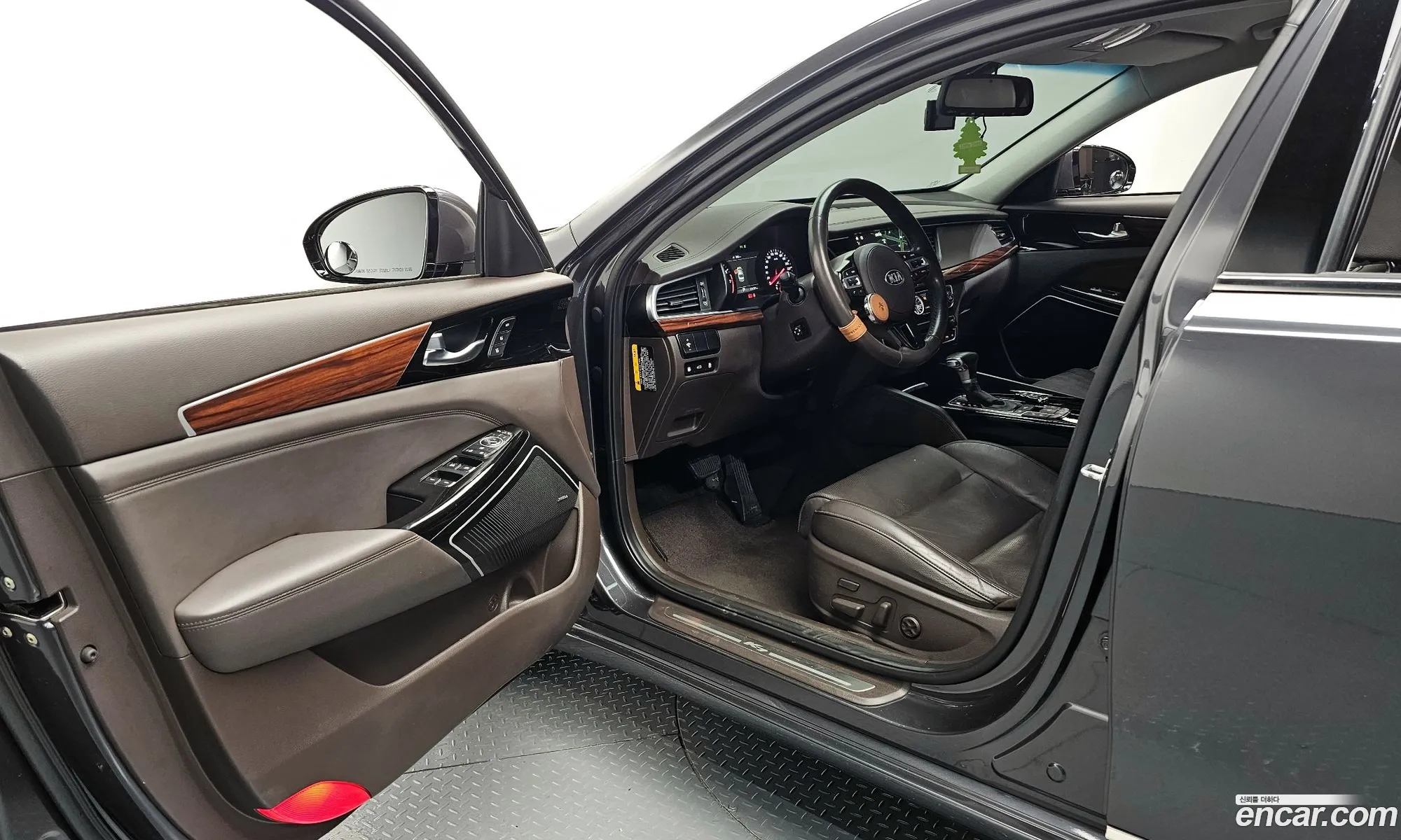 Kia K7 2016 — 13