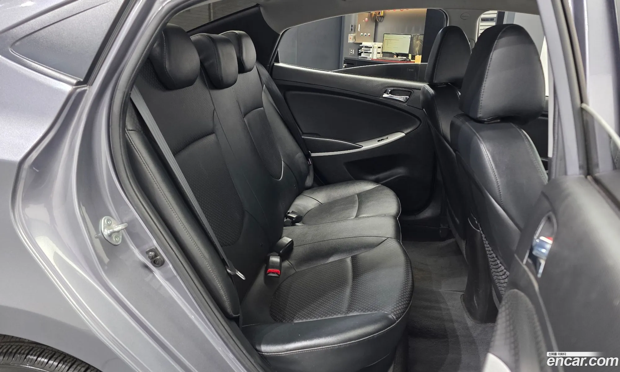 Hyundai Accent 2013 — 14