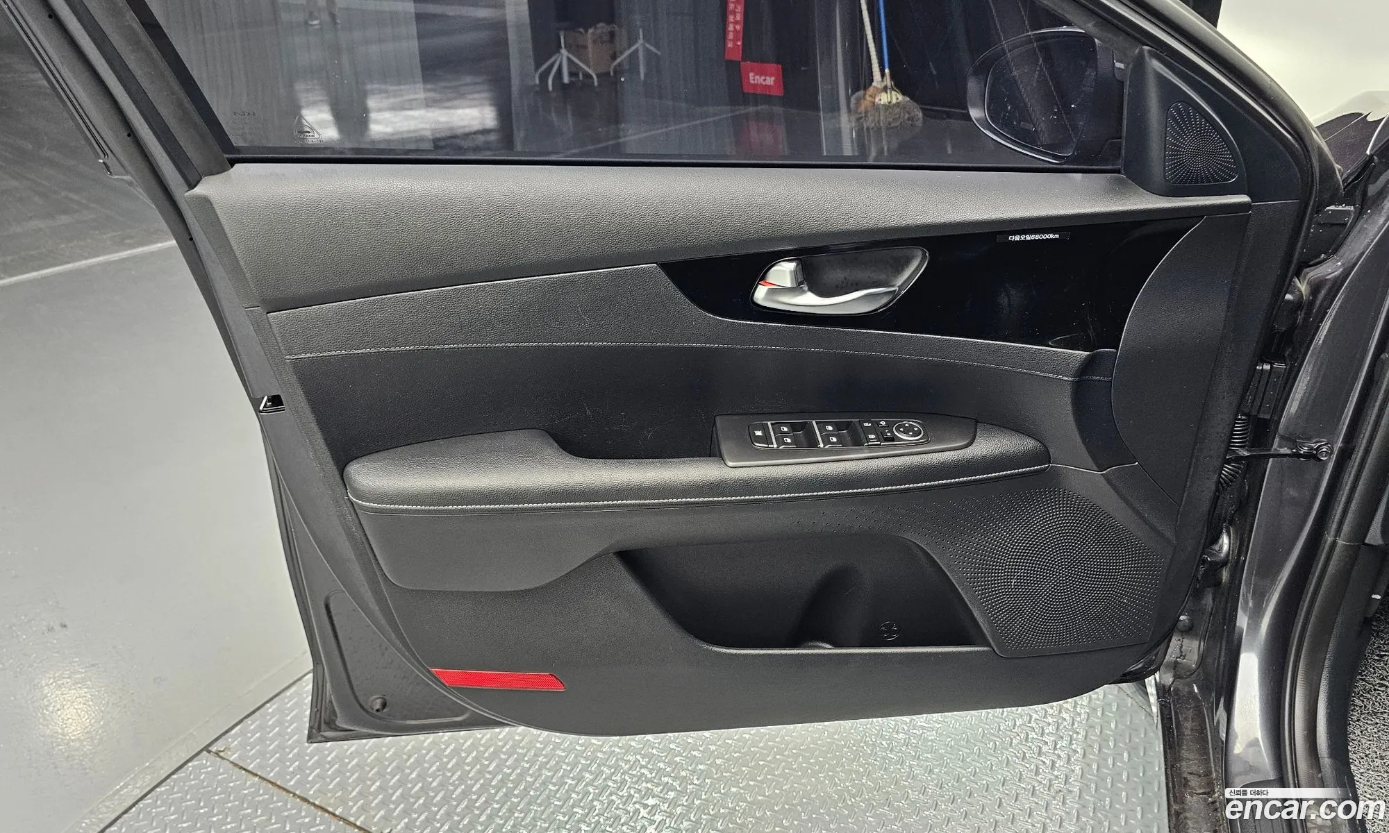 Kia K3 2022 — 11