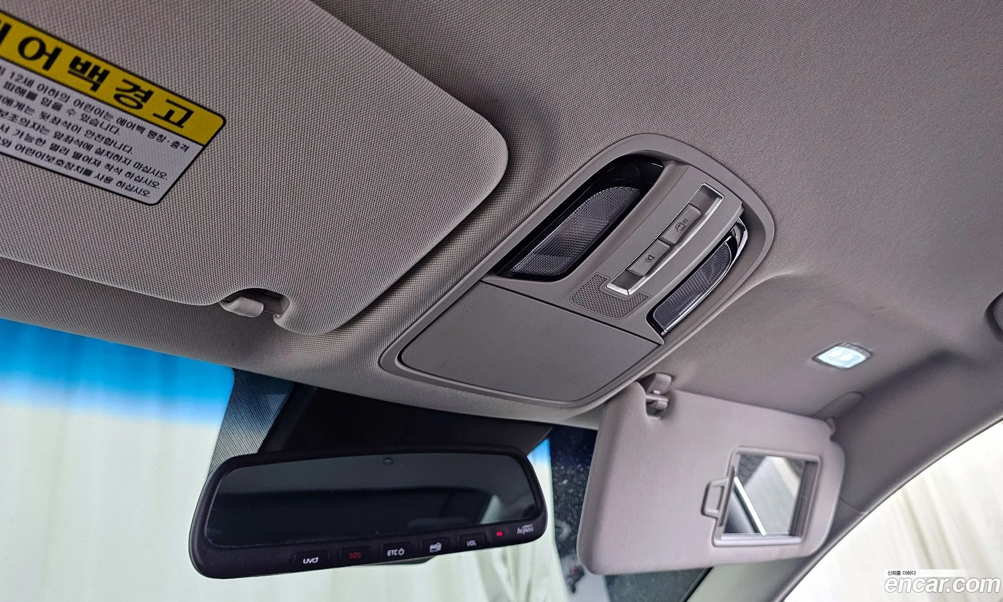 Kia K7 Premier 2019 — 16