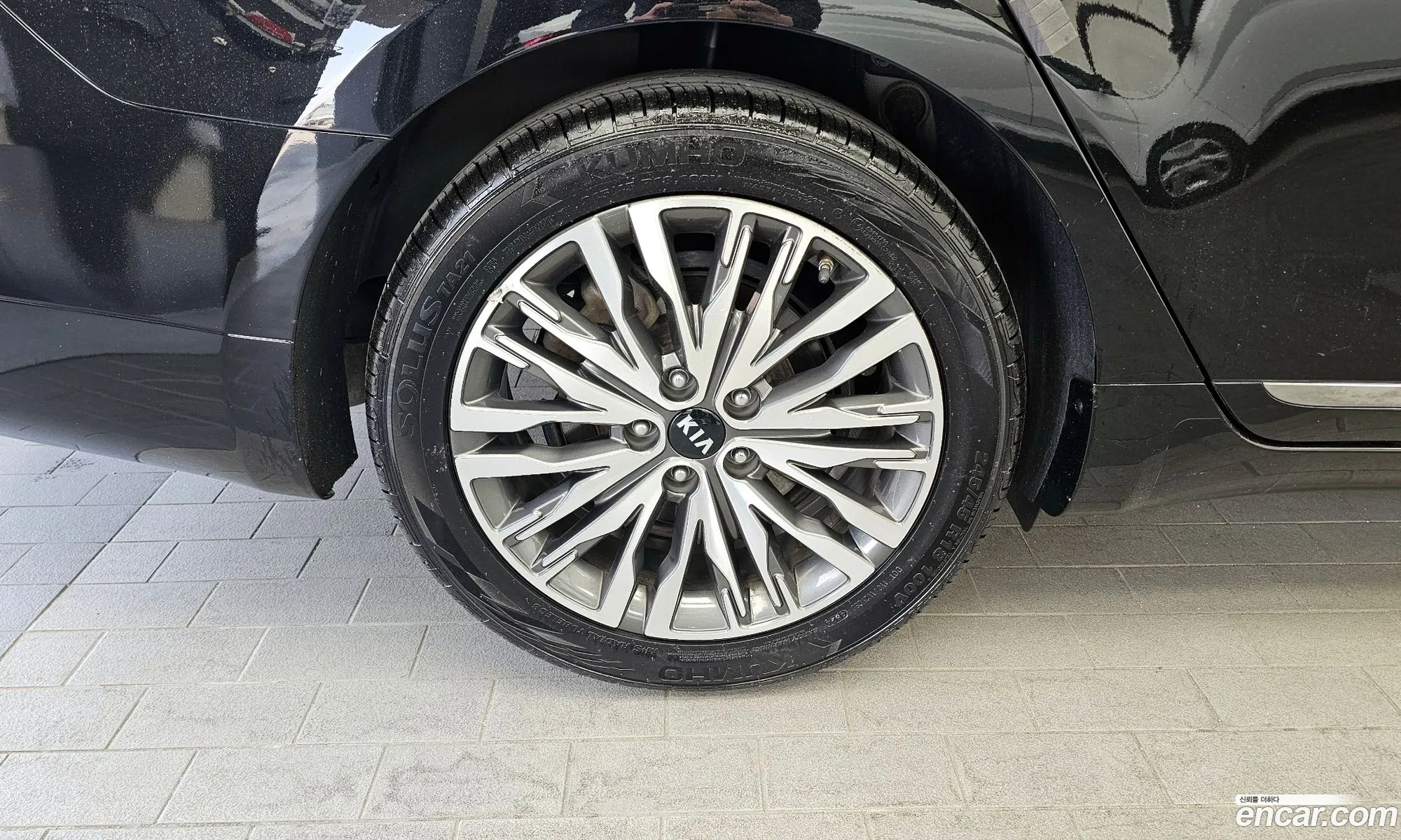 Kia K7 Premier 2019 — 23