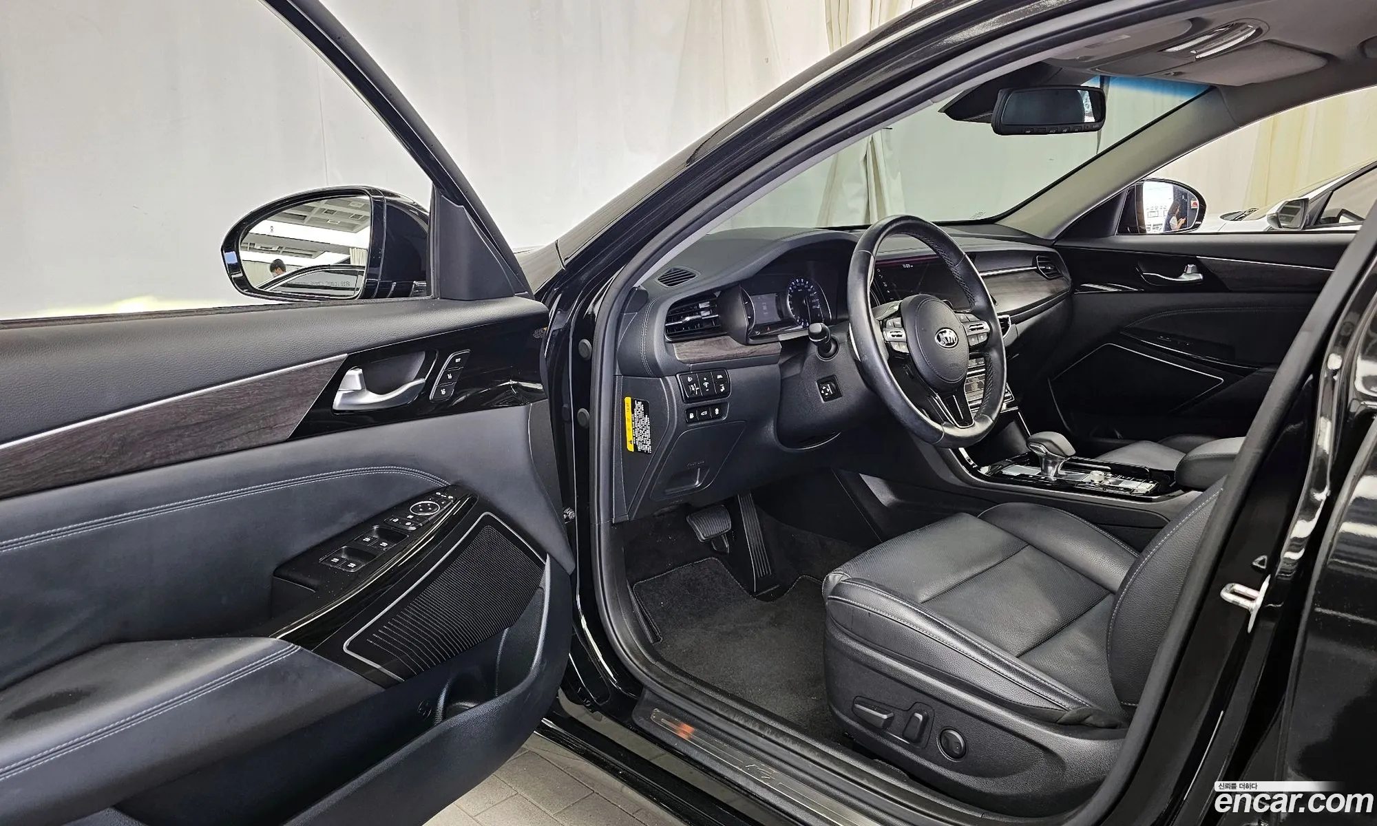 Kia K7 Premier 2019 — 9