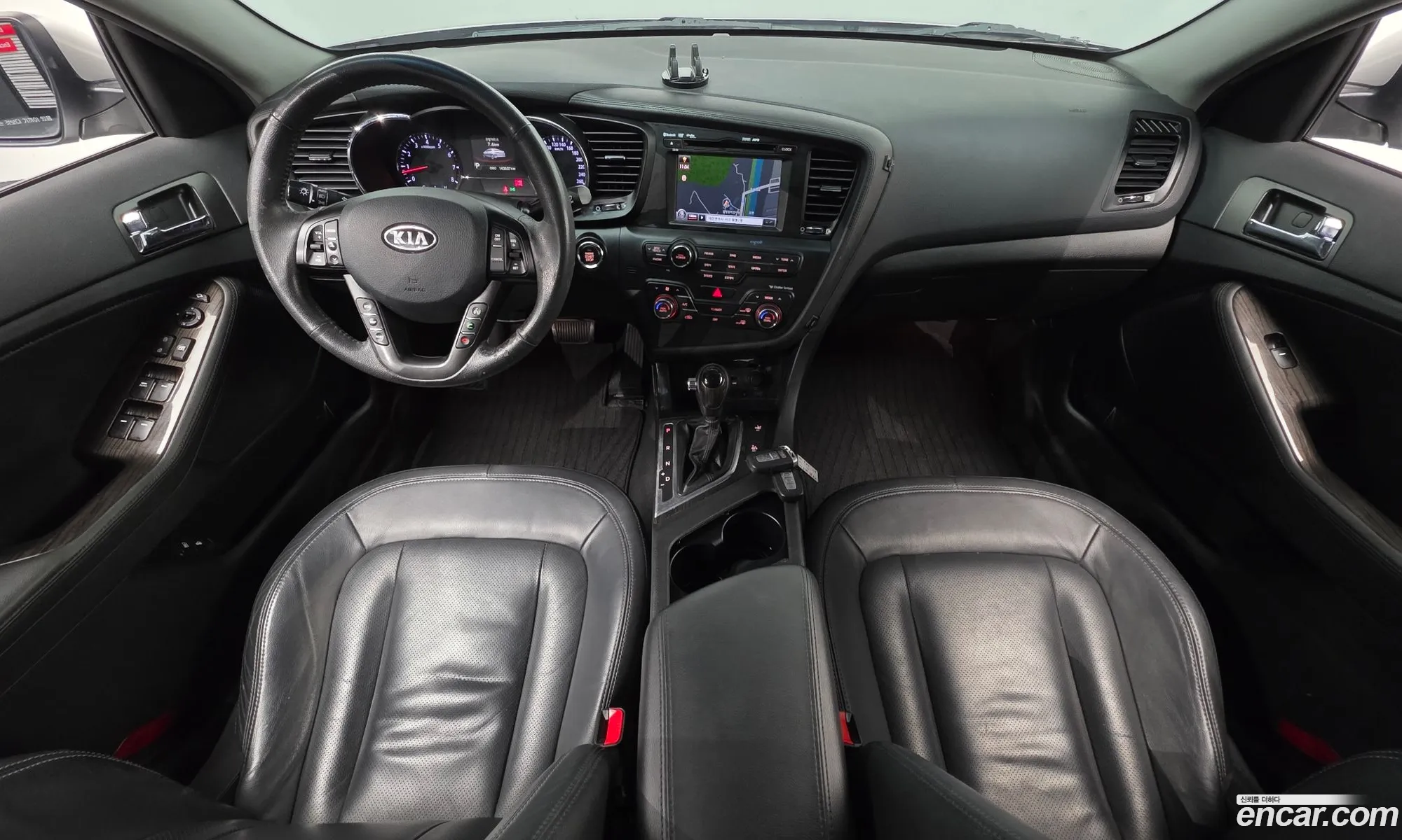 Kia K5 2010 — 2