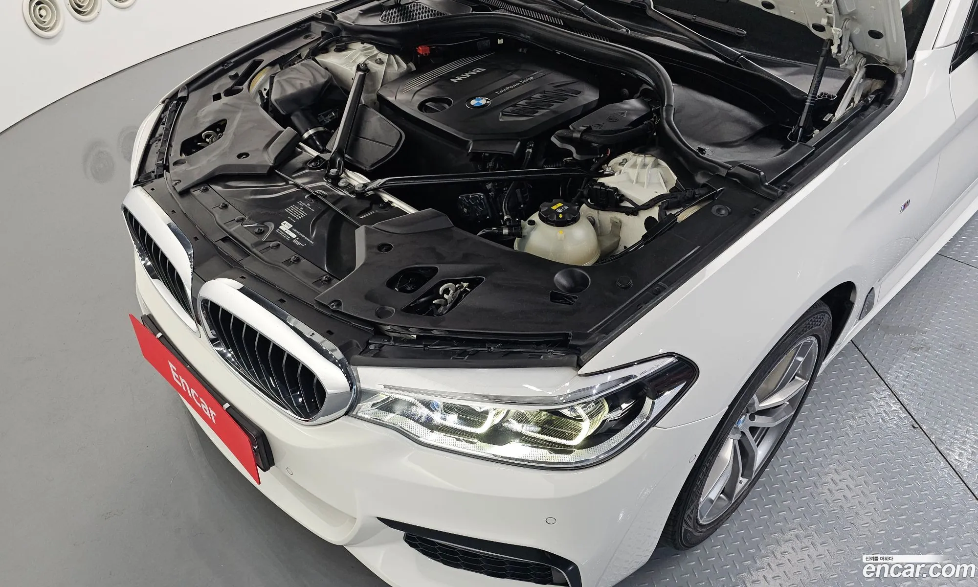 BMW 5 Series 2017 — 17