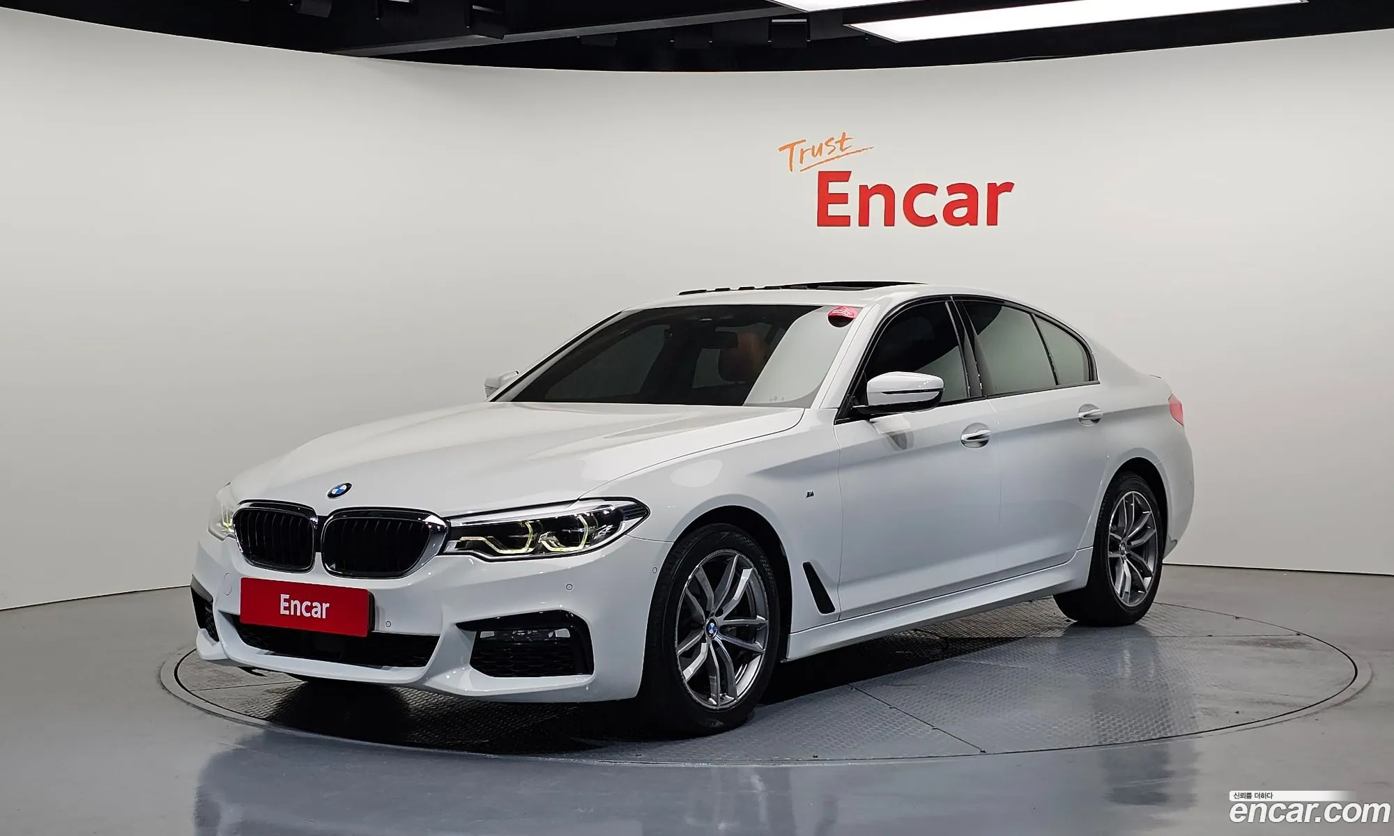 BMW 5 Series 2017 — 14