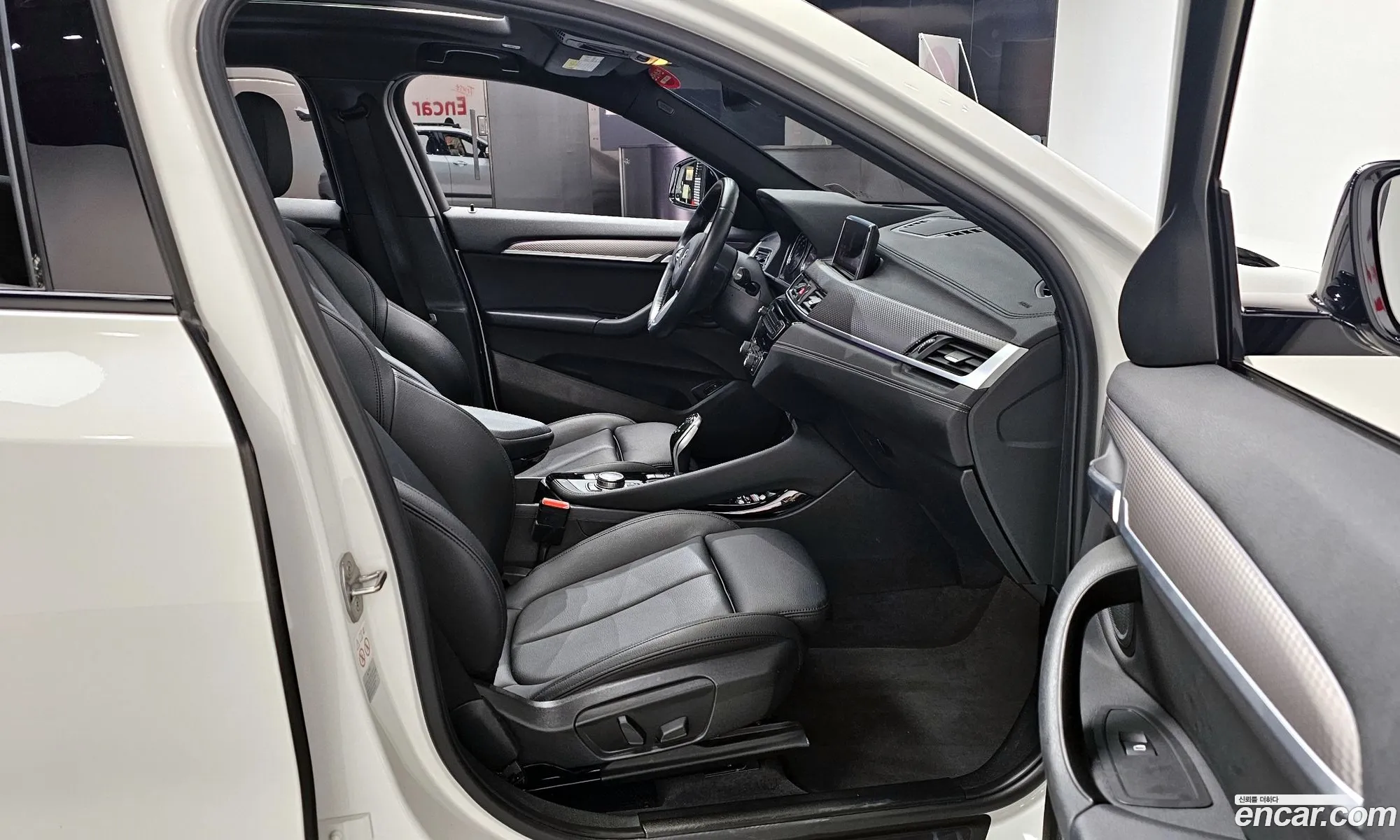 BMW X2 2019 WBA11DF00L5P23643 — 20
