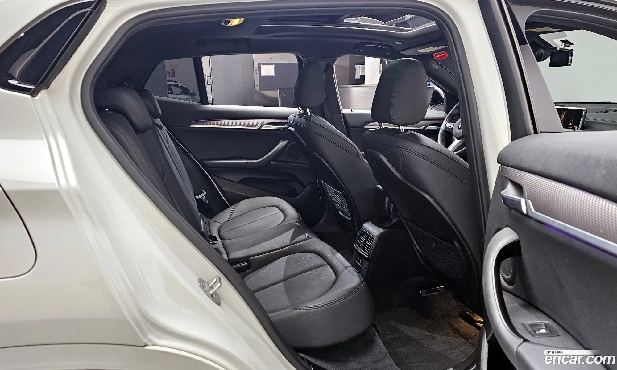 BMW X2 2019 WBA11DF00L5P23643 — 29