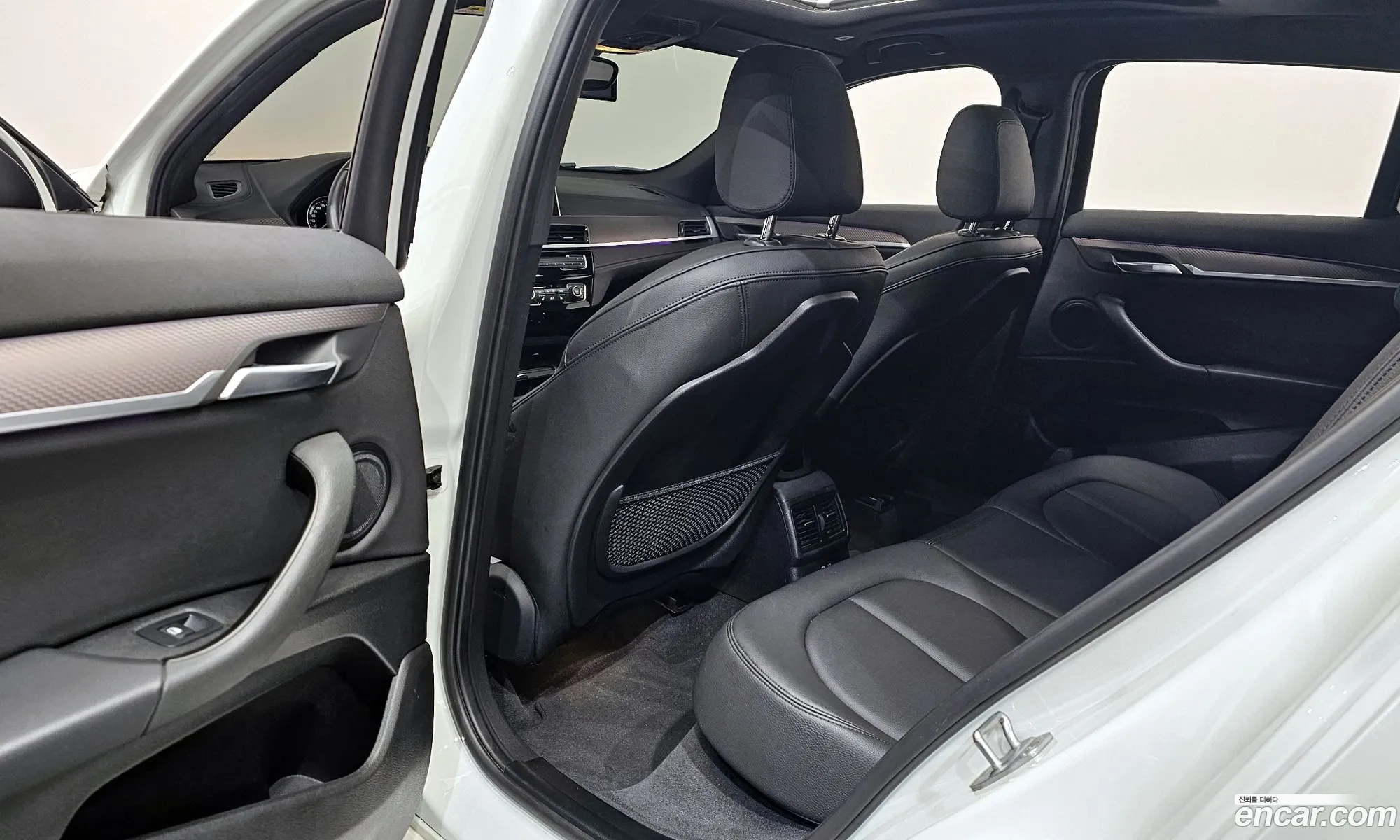 BMW X2 2019 WBA11DF00L5P23643 — 12