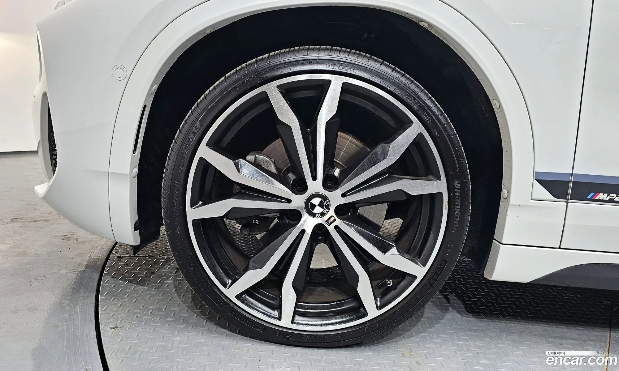 BMW X2 2019 WBA11DF00L5P23643 — 14