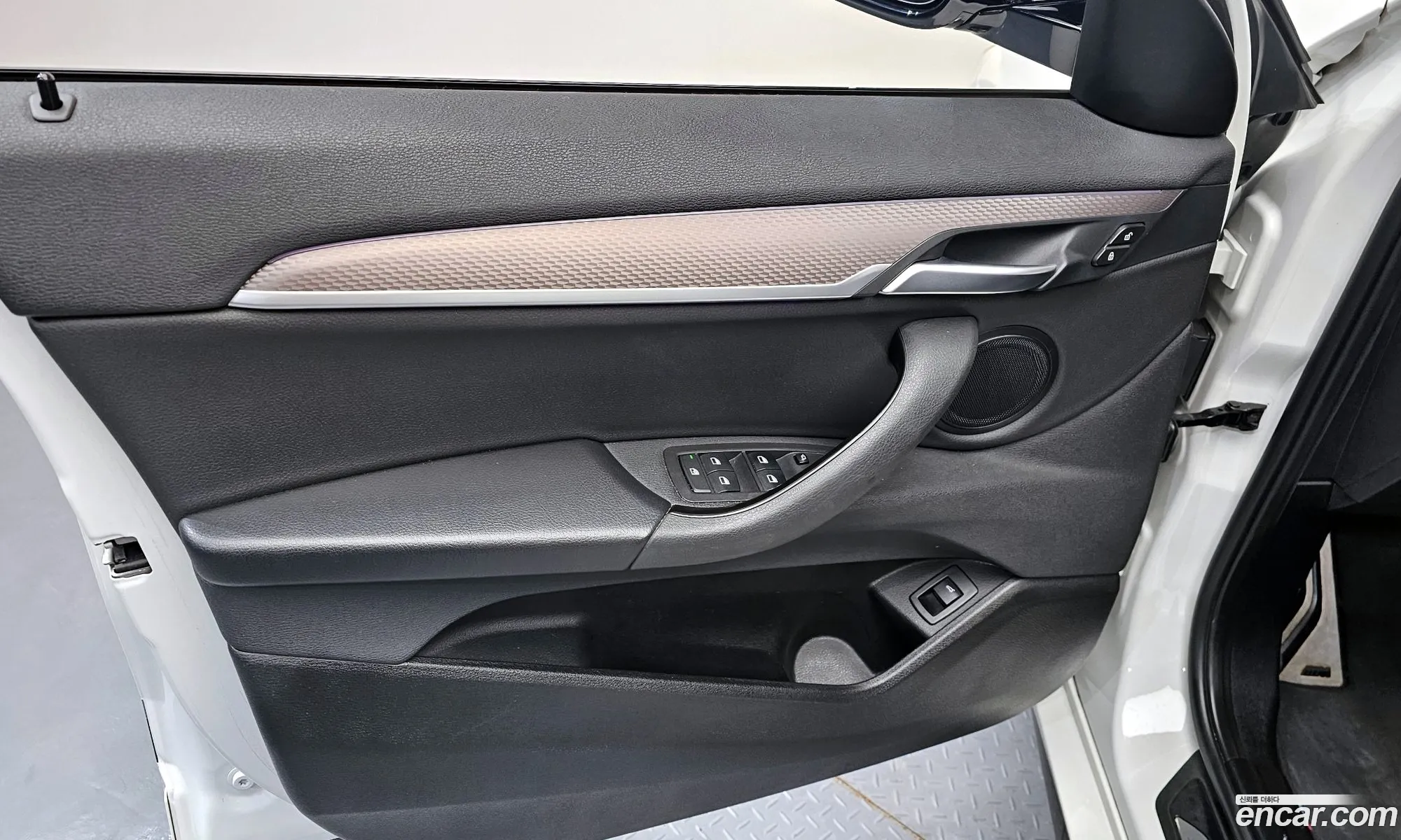 BMW X2 2019 WBA11DF00L5P23643 — 11