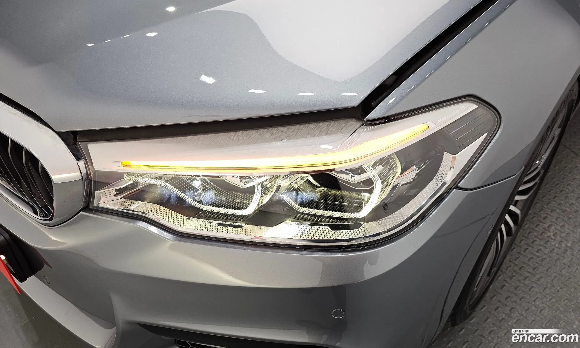 BMW 5 Series 2019 WBAJD3108KWW39331 — 10