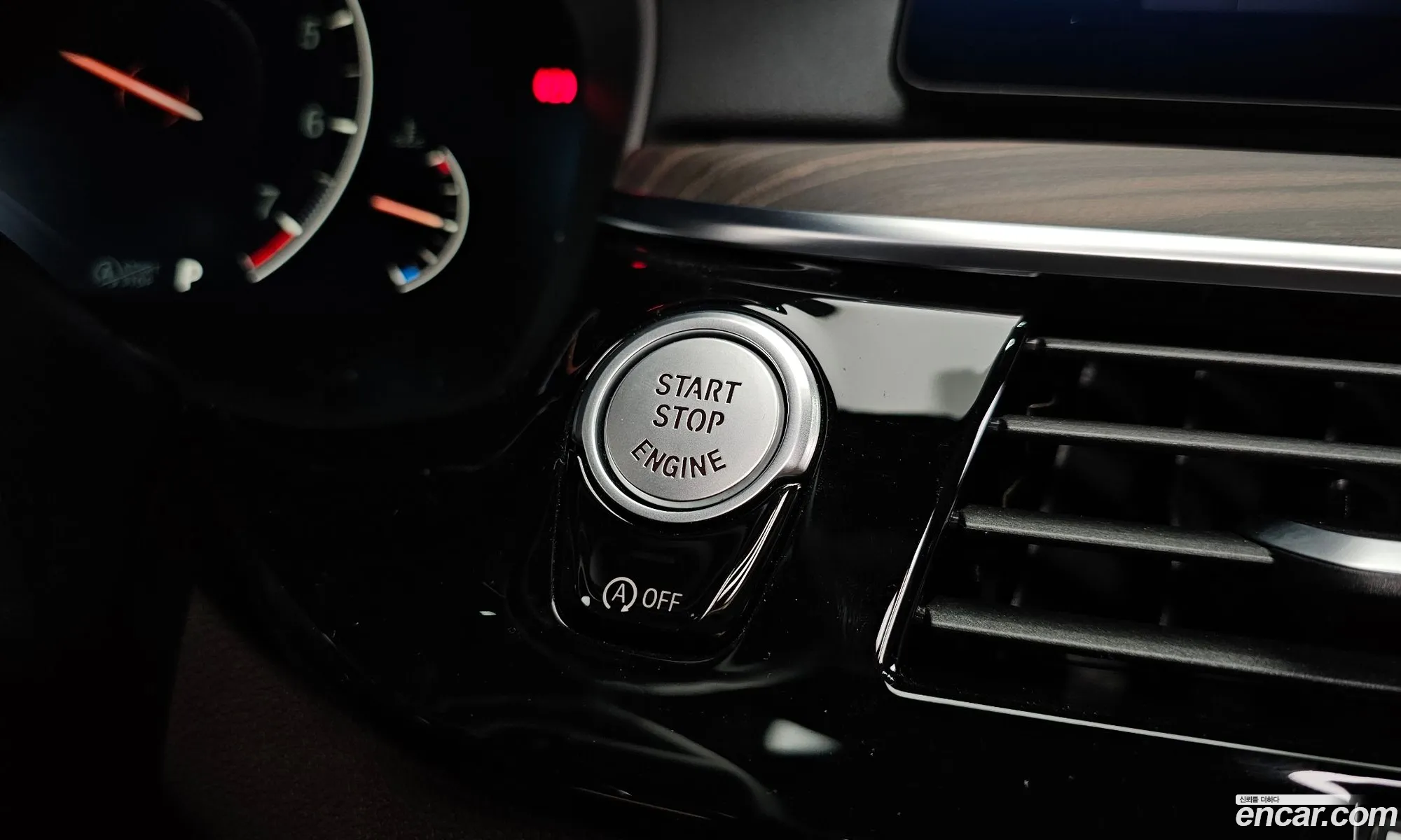 BMW 5 Series 2019 WBAJD3108KWW39331 — 8