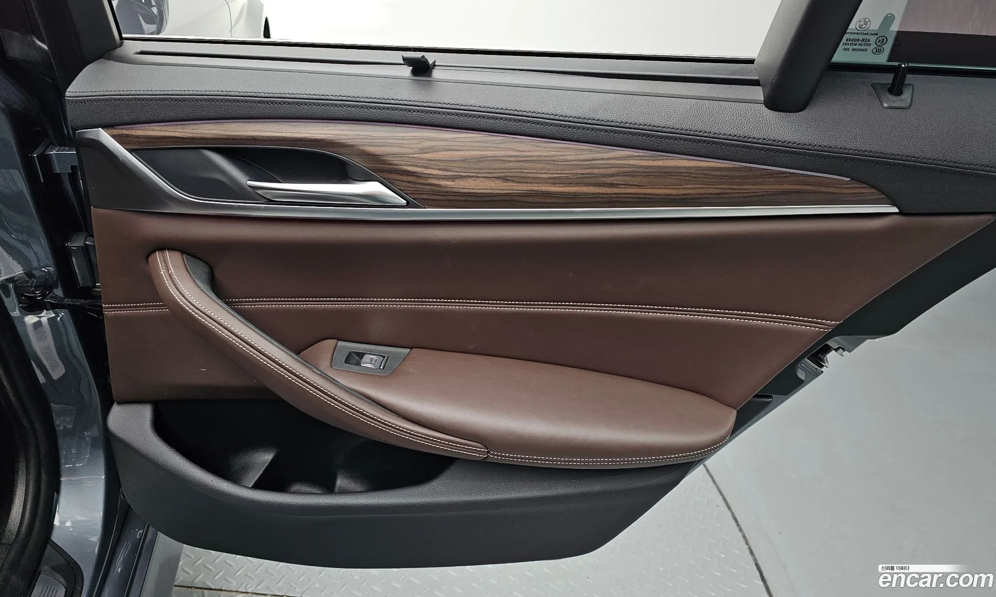BMW 5 Series 2019 WBAJD3108KWW39331 — 11