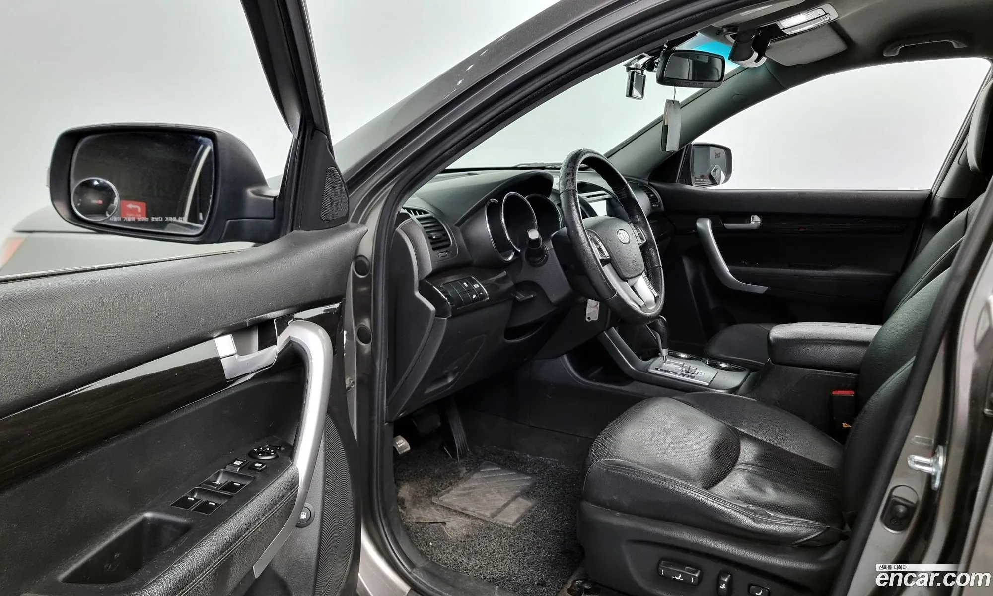 Kia Sorento R 2009 — 17
