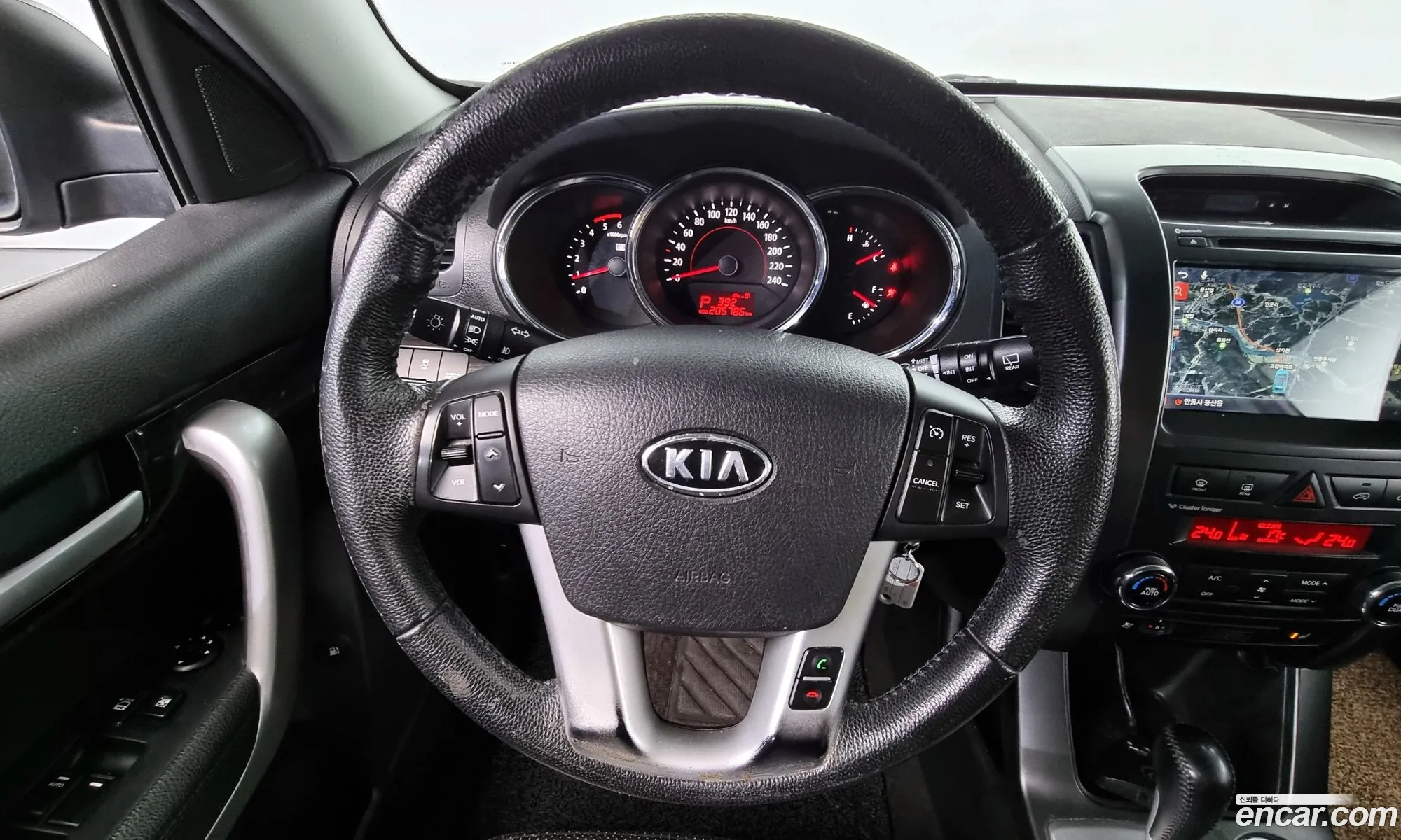 Kia Sorento R 2009 — 8