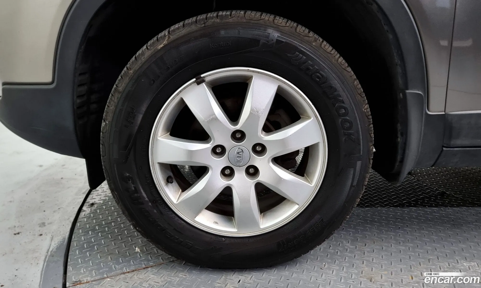 Kia Sorento R 2009 — 18