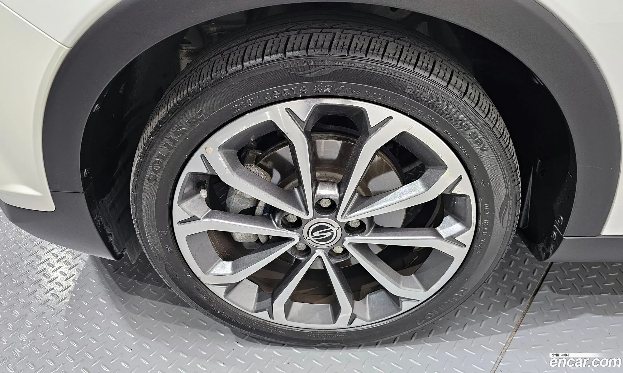 KG Mobility (SsangYong) Tivoli Armour 2017 — 31