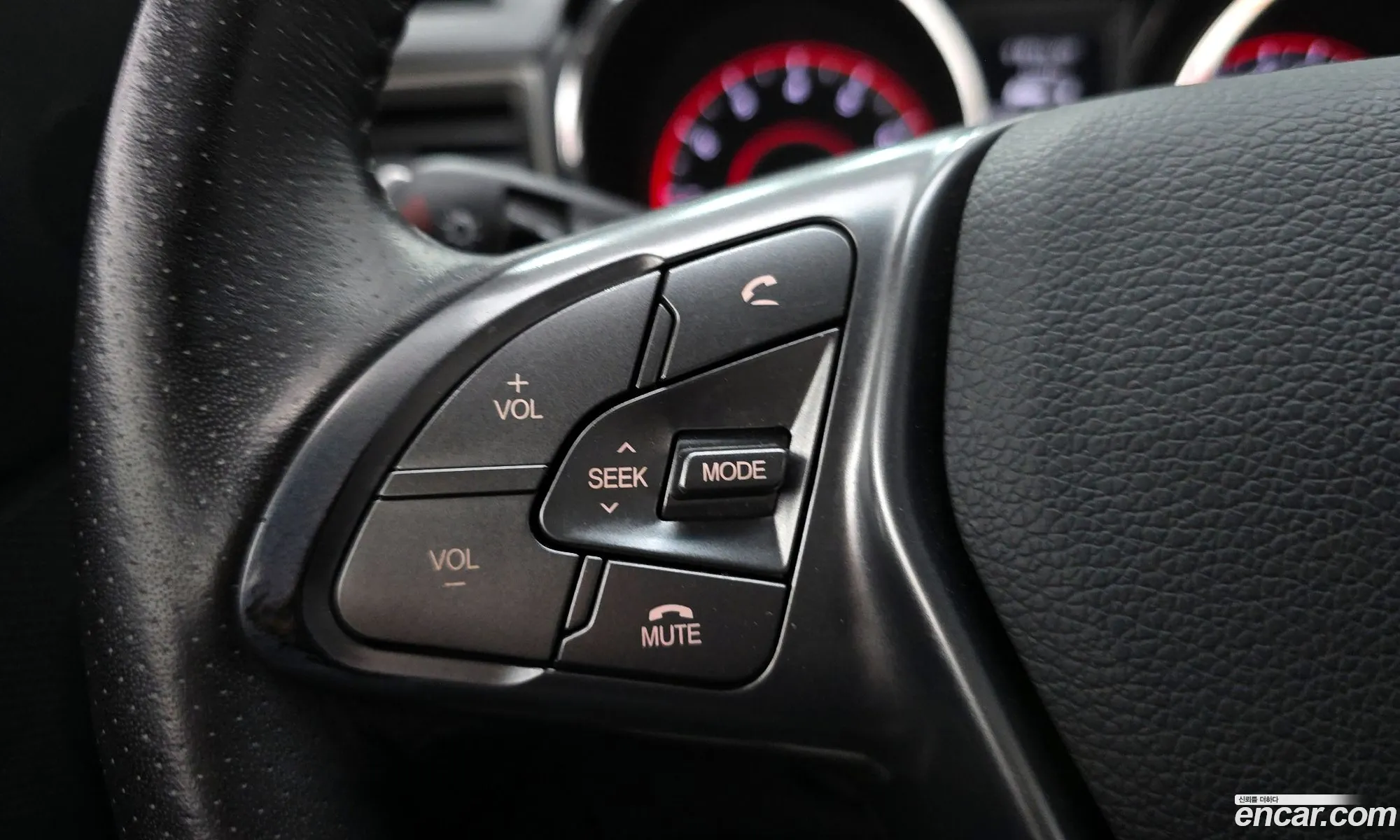 KG Mobility (SsangYong) Tivoli Armour 2017 — 30