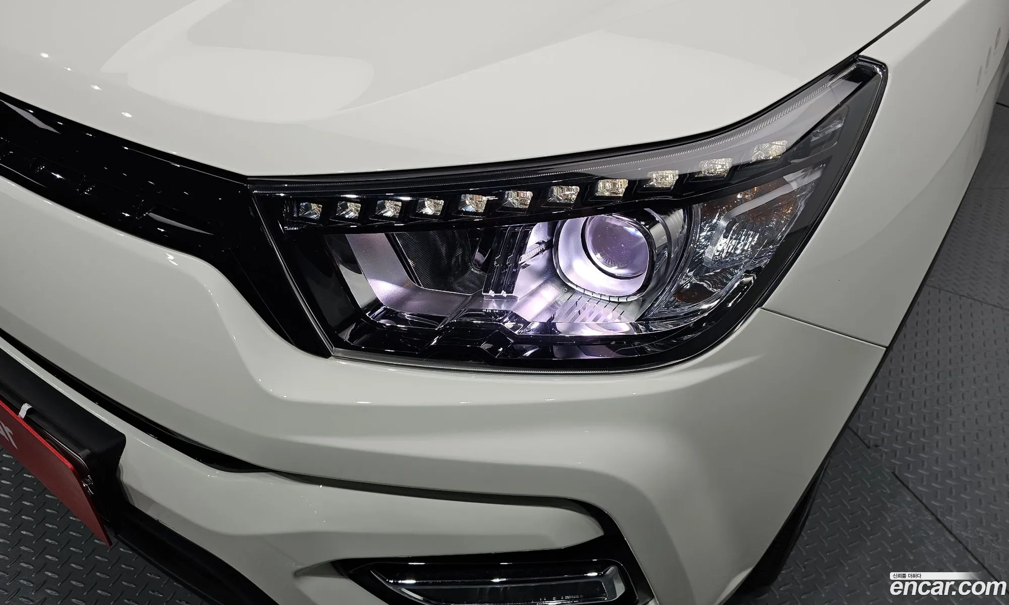 KG Mobility (SsangYong) Tivoli Armour 2017 — 10