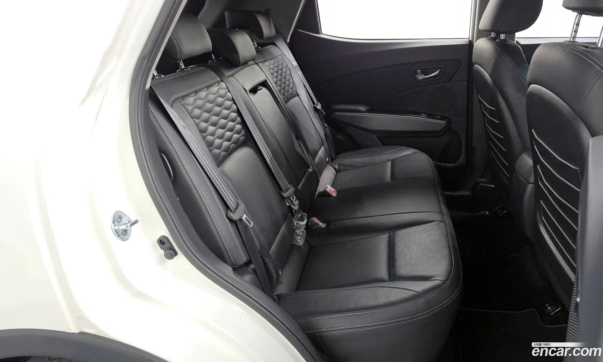 KG Mobility (SsangYong) Tivoli Armour 2017 — 29