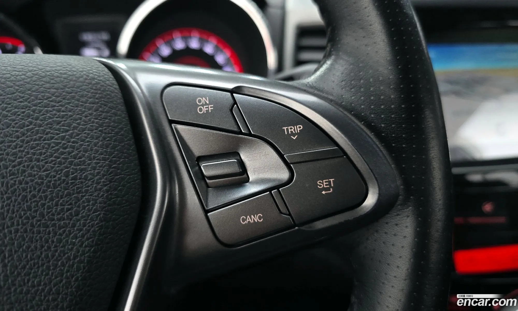 KG Mobility (SsangYong) Tivoli Armour 2017 — 15