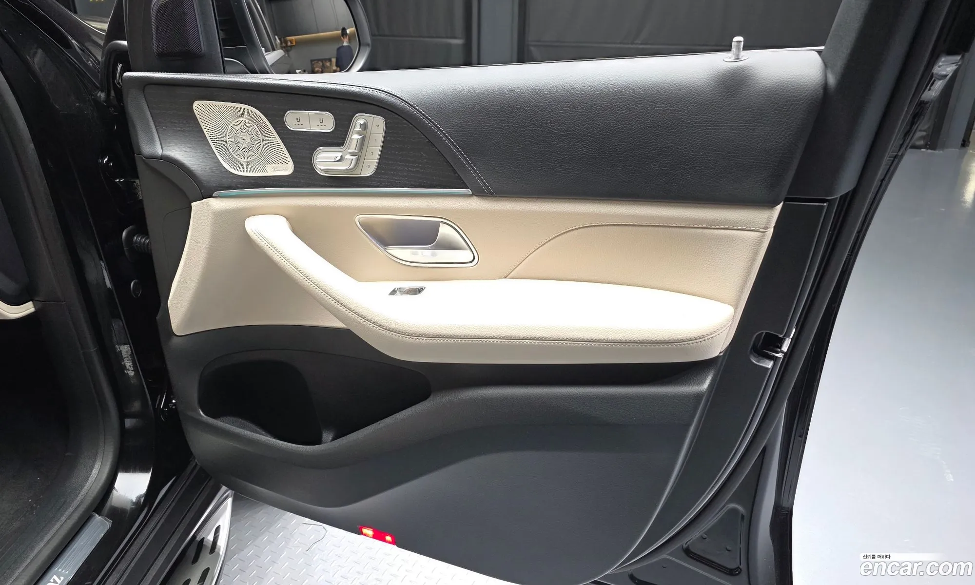 Mercedes-Benz GLS-Class X167 2025 — 29