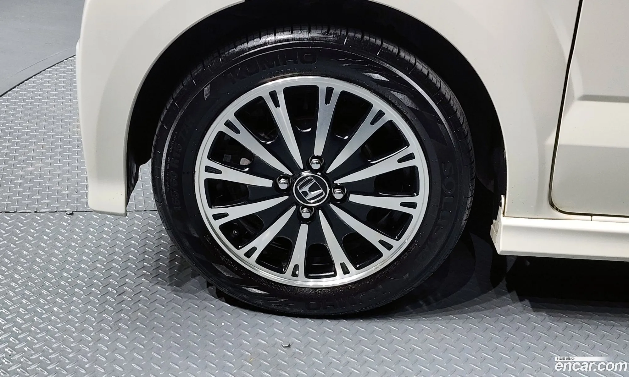 Honda N-BOX 2016 KL90B3C6GGZ2ZA092 — 15