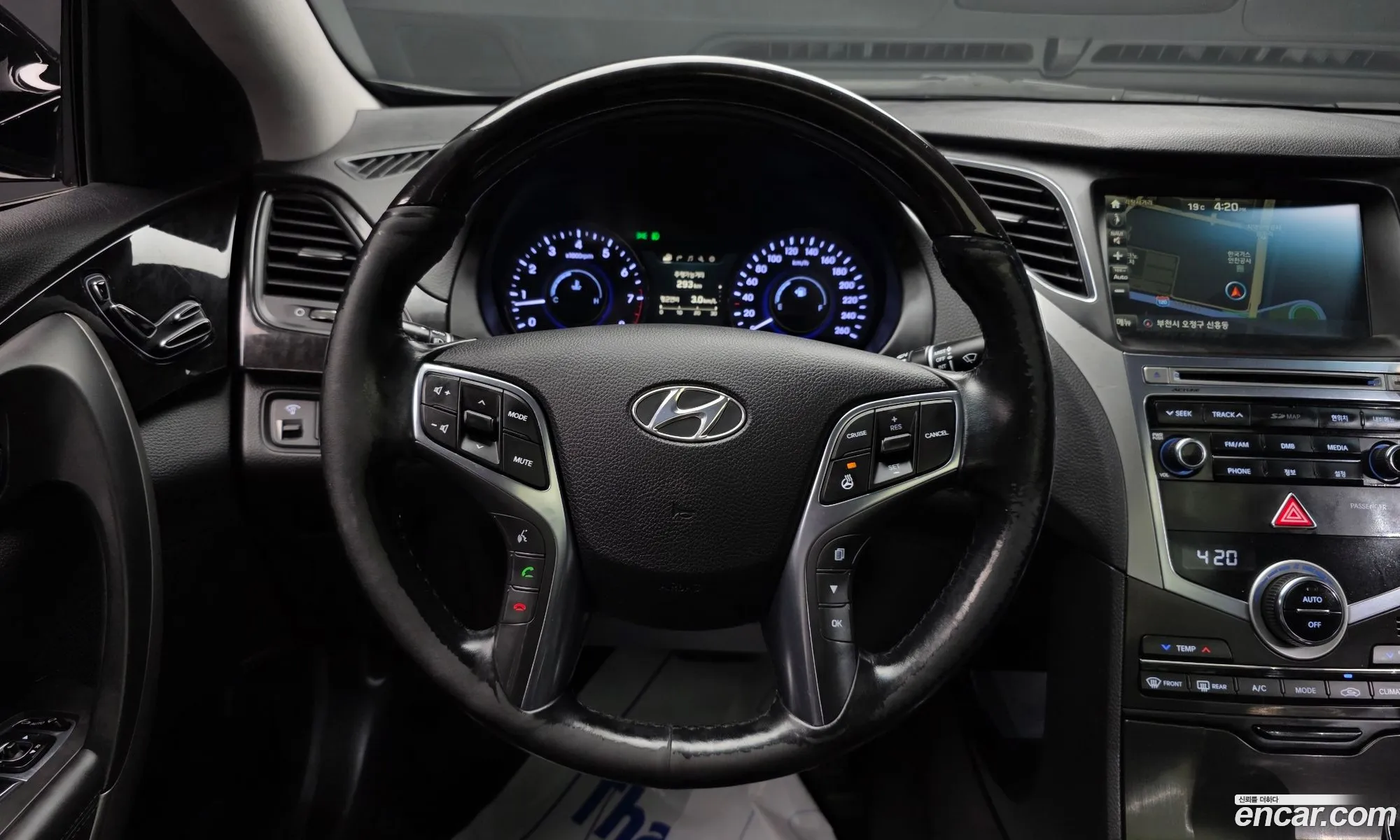 Hyundai Grandeur HG 2015 — 20
