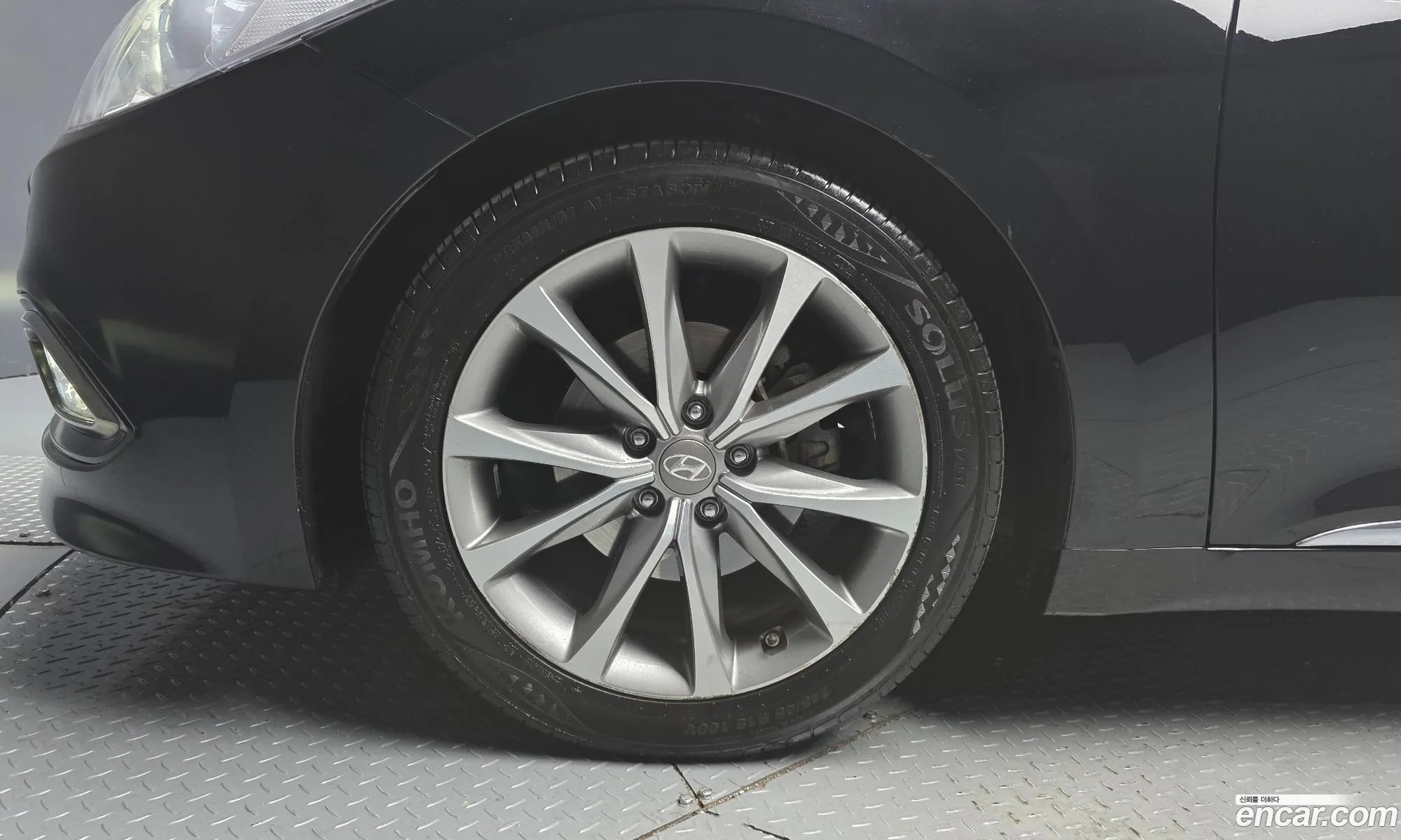 Hyundai Grandeur HG 2015 — 18