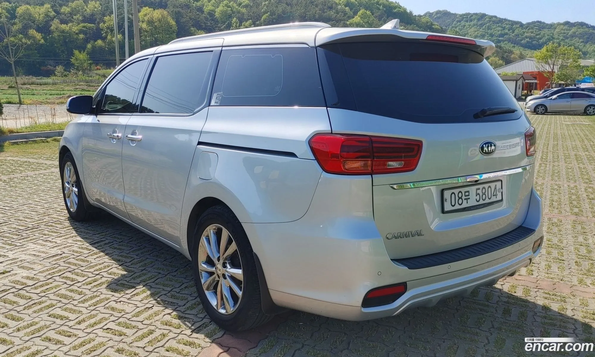 Kia Carnival 2018 — 10