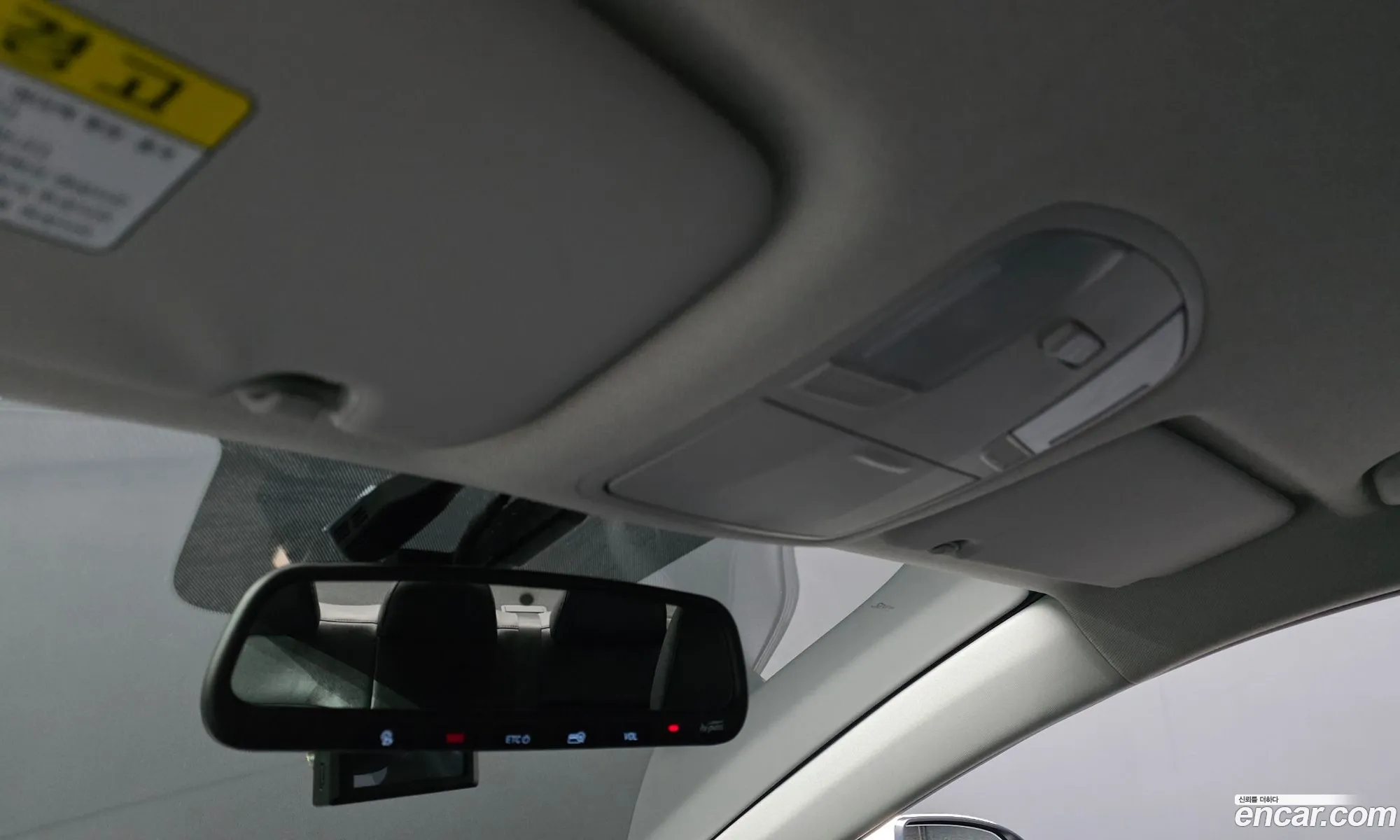 Hyundai Elantra AD 2019 — 18