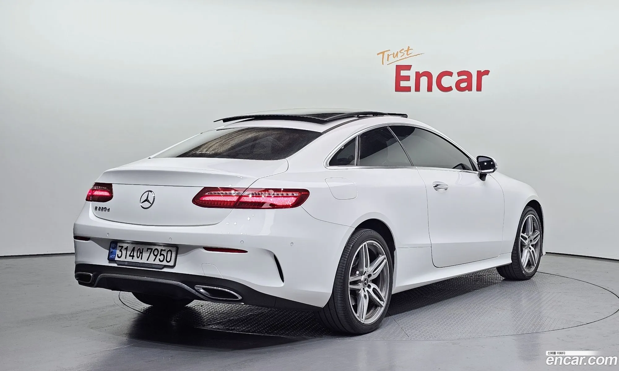 Mercedes-Benz E-Class W213 2017 WDD1J1EBXHF009885 — 25