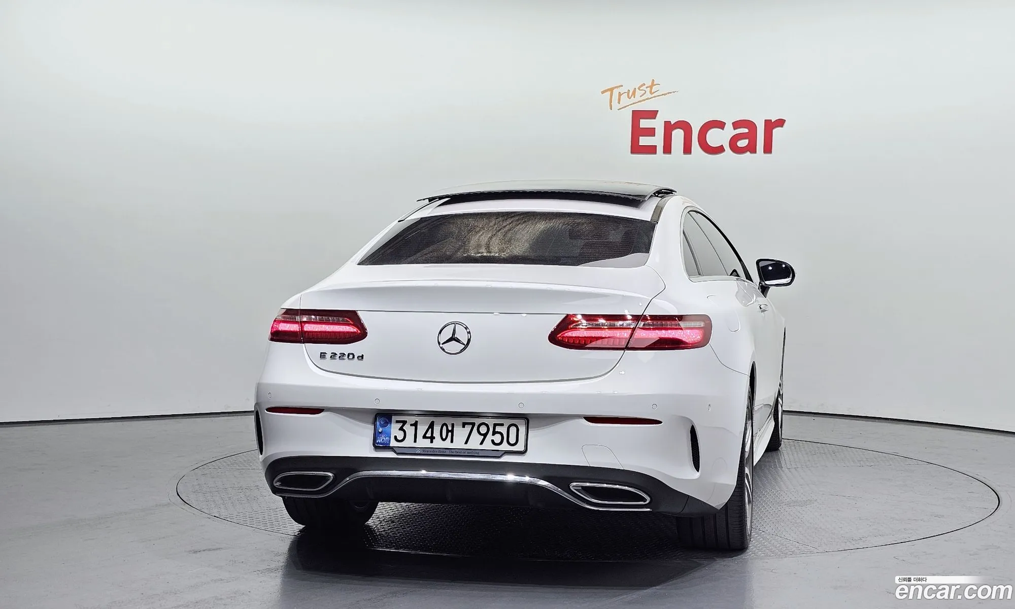 Mercedes-Benz E-Class W213 2017 WDD1J1EBXHF009885 — 30