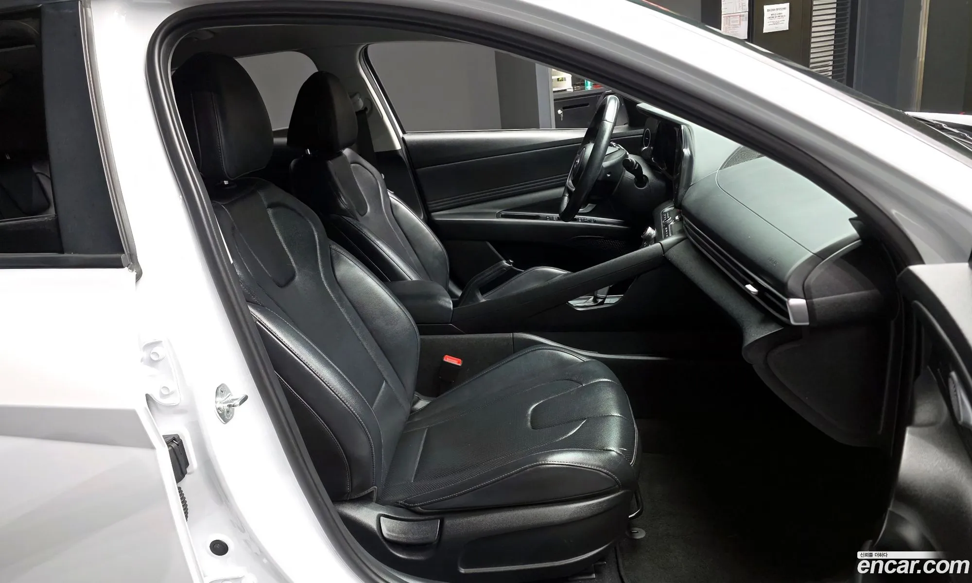 Hyundai Elantra 2022 — 9