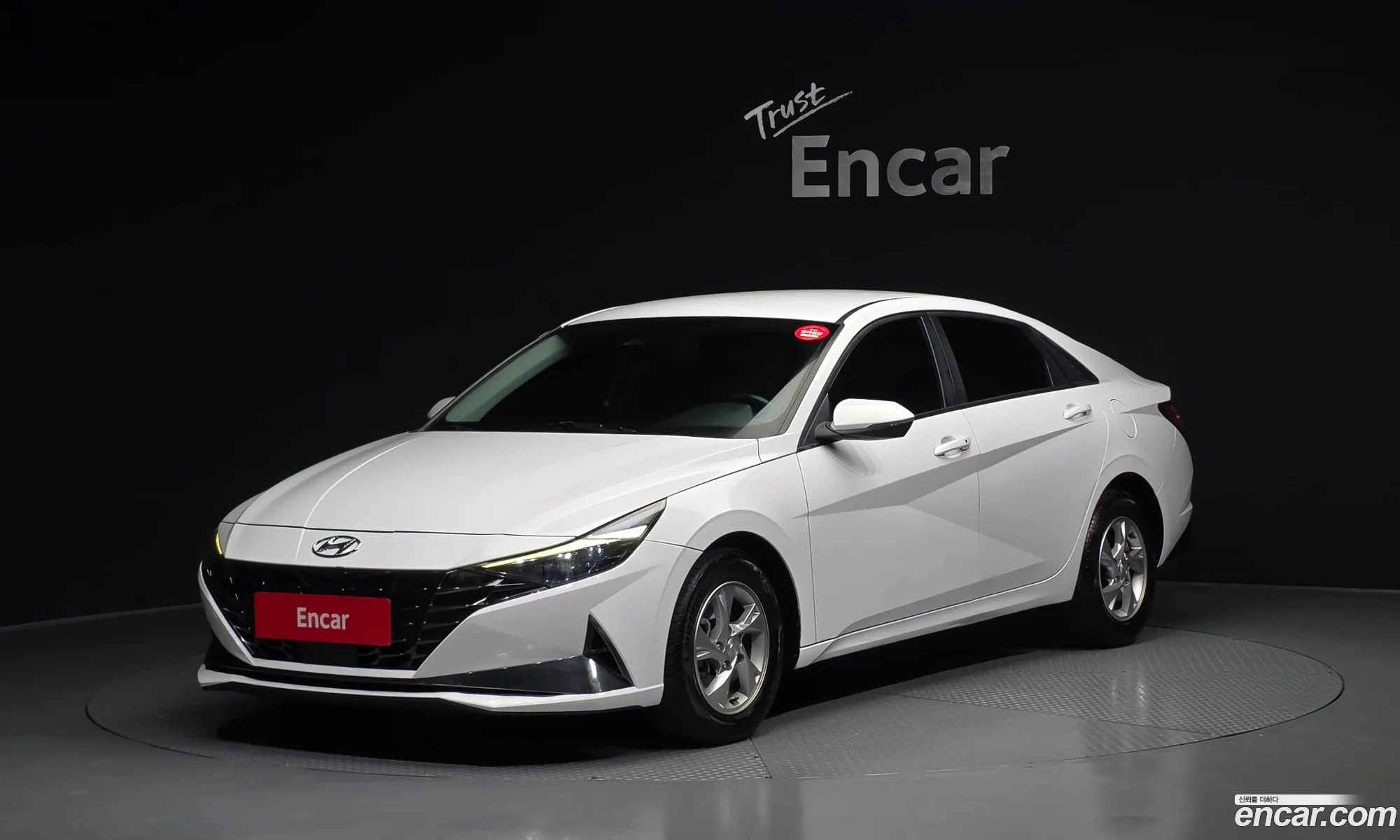Hyundai Elantra 2022 — 27