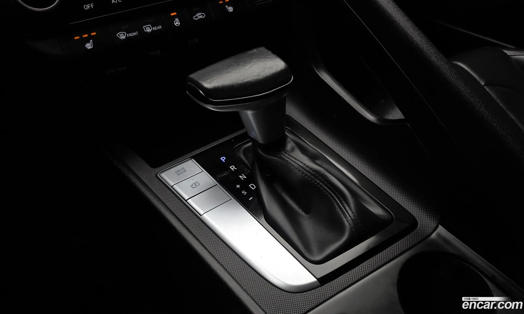 Hyundai Elantra 2022 — 16