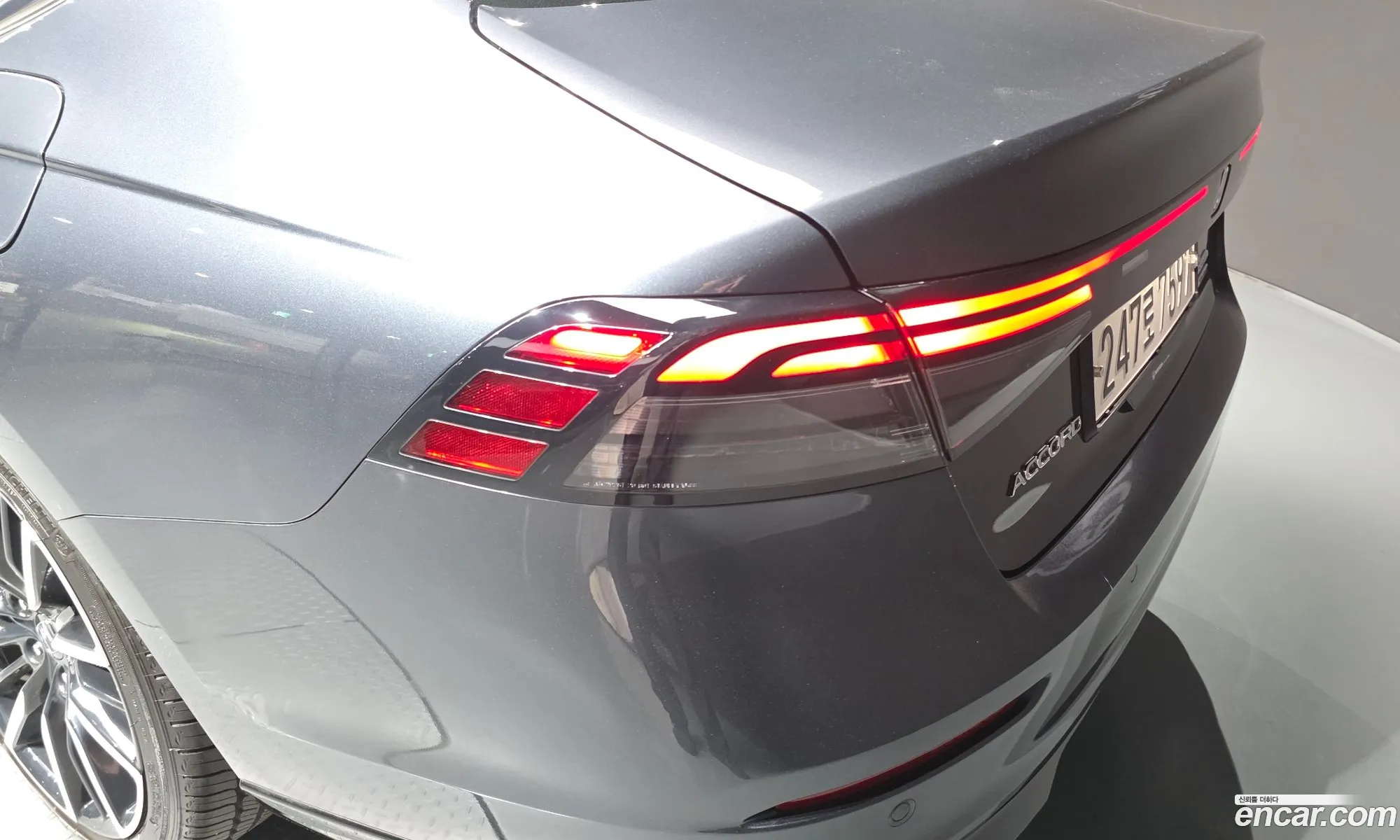 Honda Accord 1 2023 — 24