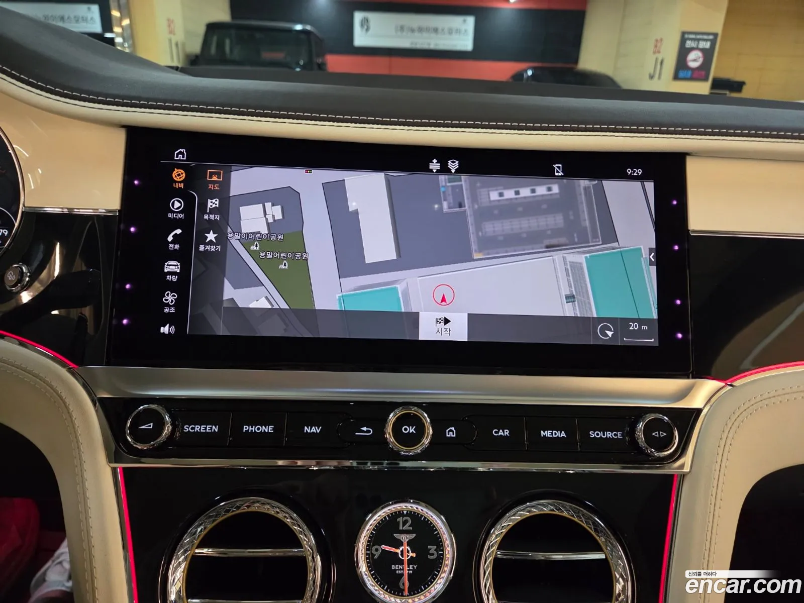 Bentley Continental GT 2023 — 10