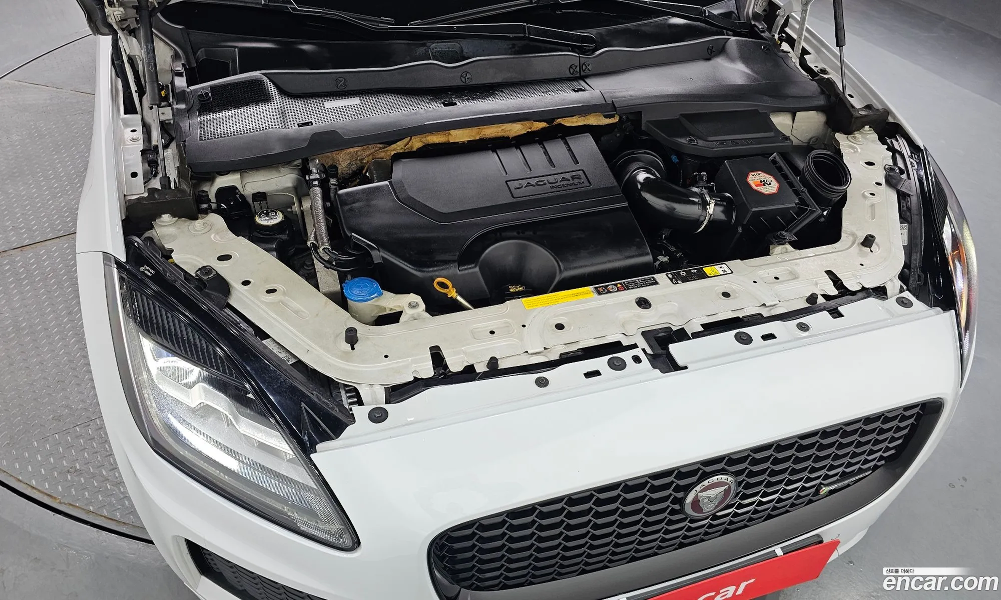 Jaguar E-Pace 2018 SADFA2BX2J1Z01450 — 5